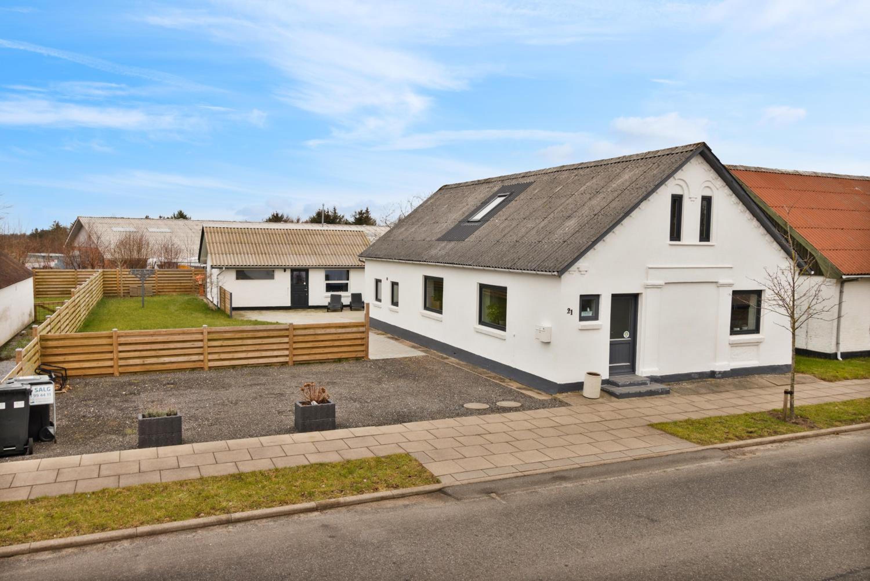 Large And Newly Renovated Holiday Home In Cozy Ingstrup