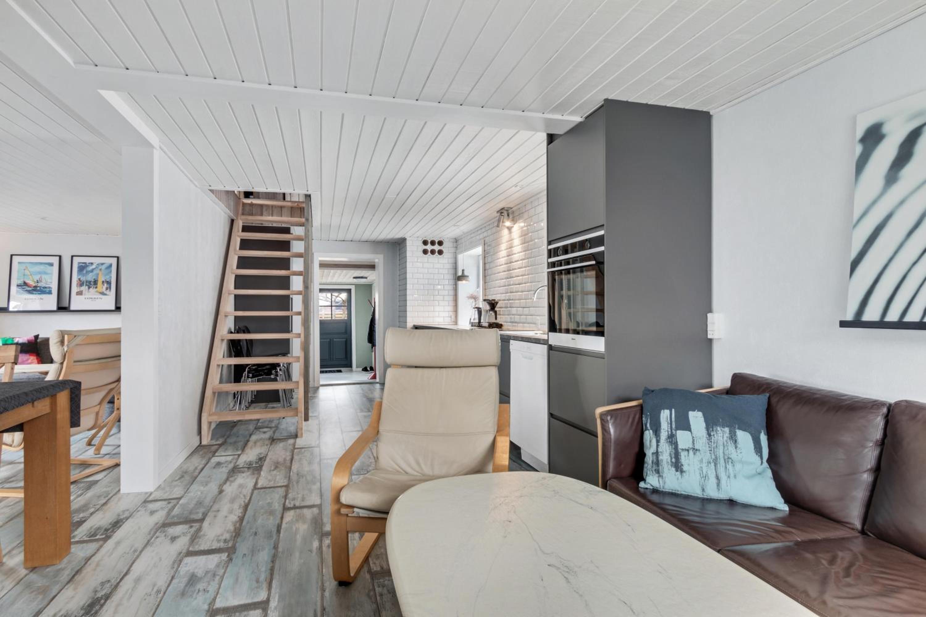 Large And Newly Renovated Holiday Home In Cozy Ingstrup