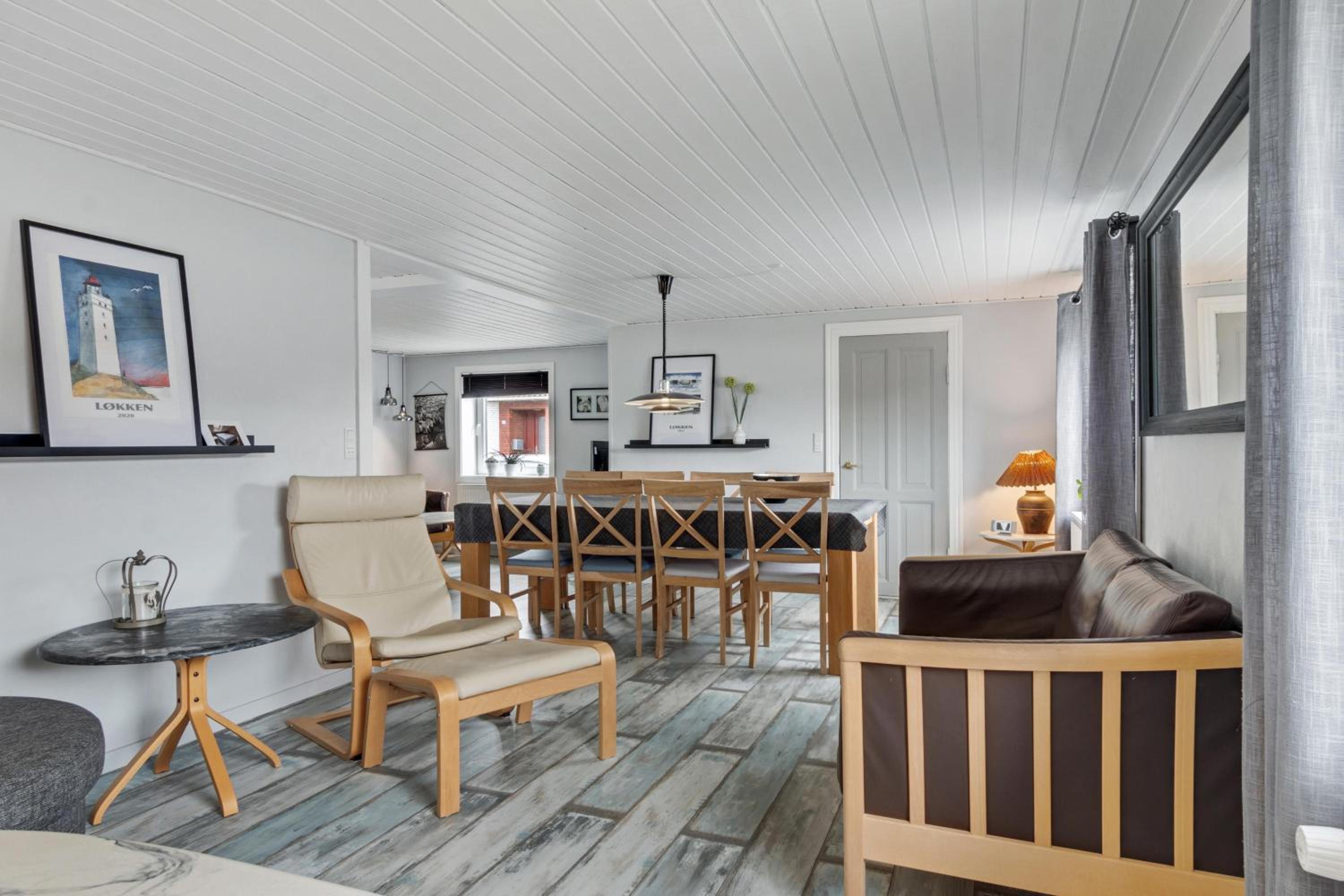 Large And Newly Renovated Holiday Home In Cozy Ingstrup