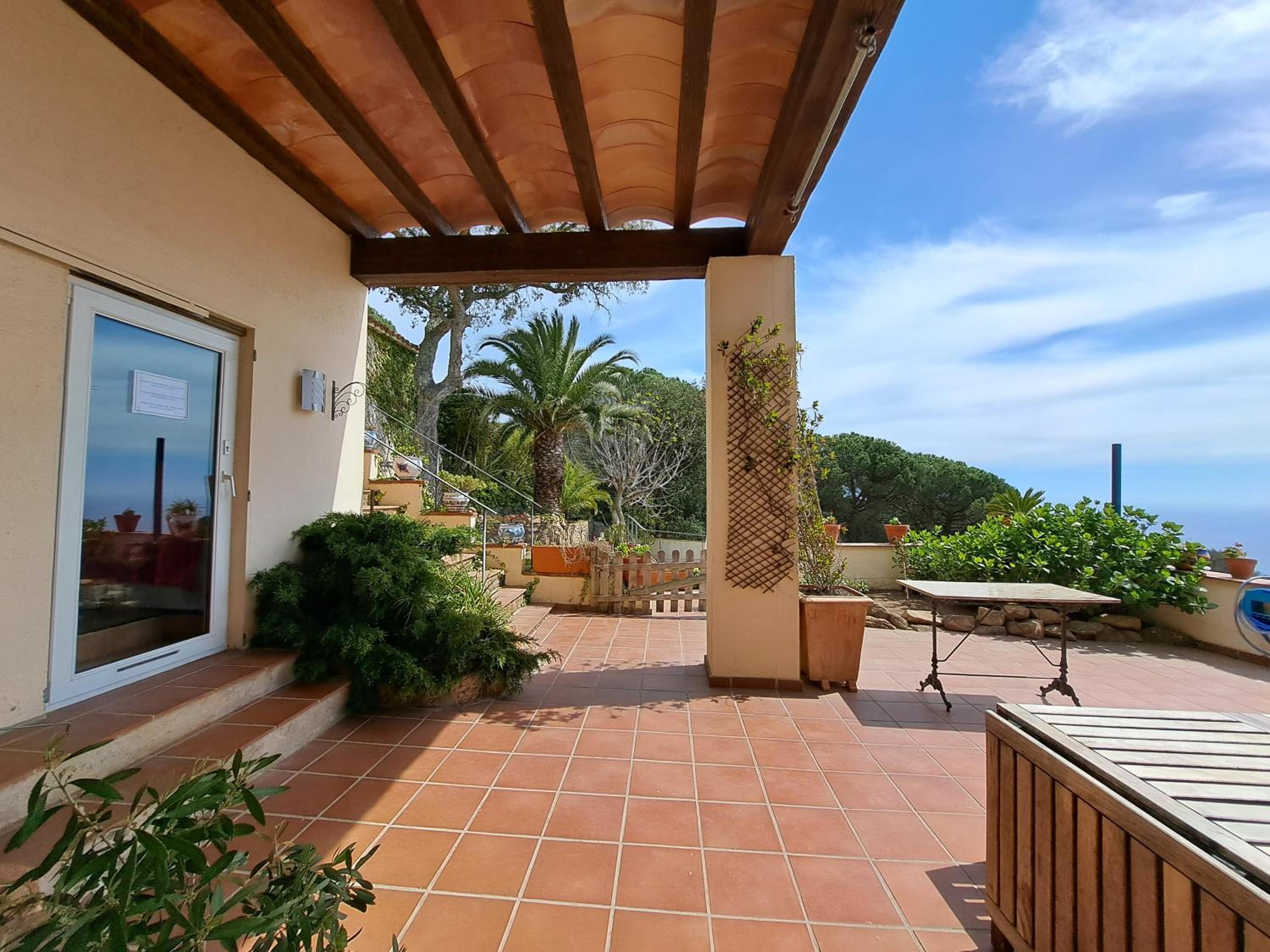 La Roqueta Hotel