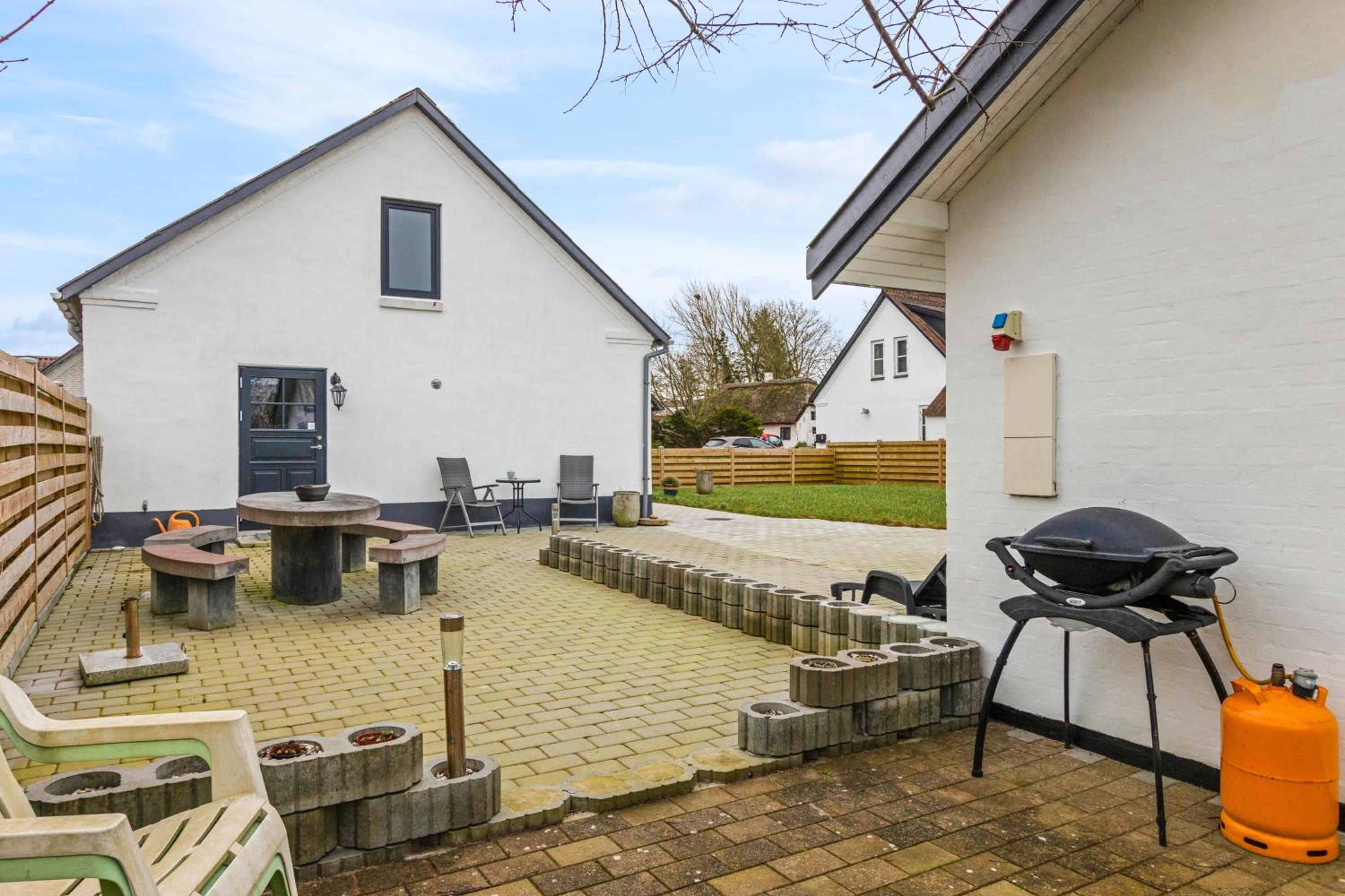 Large And Newly Renovated Holiday Home In Cozy Ingstrup