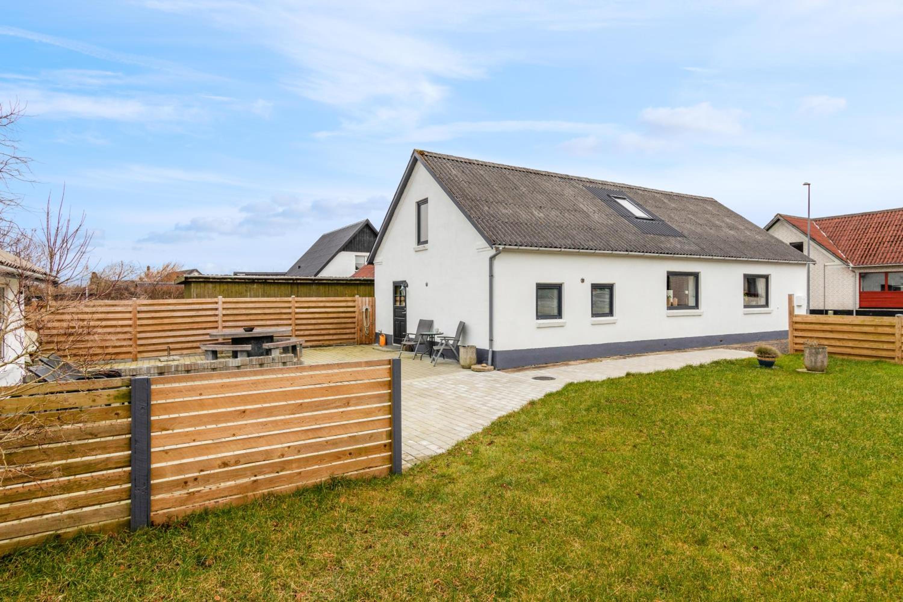 Large And Newly Renovated Holiday Home In Cozy Ingstrup