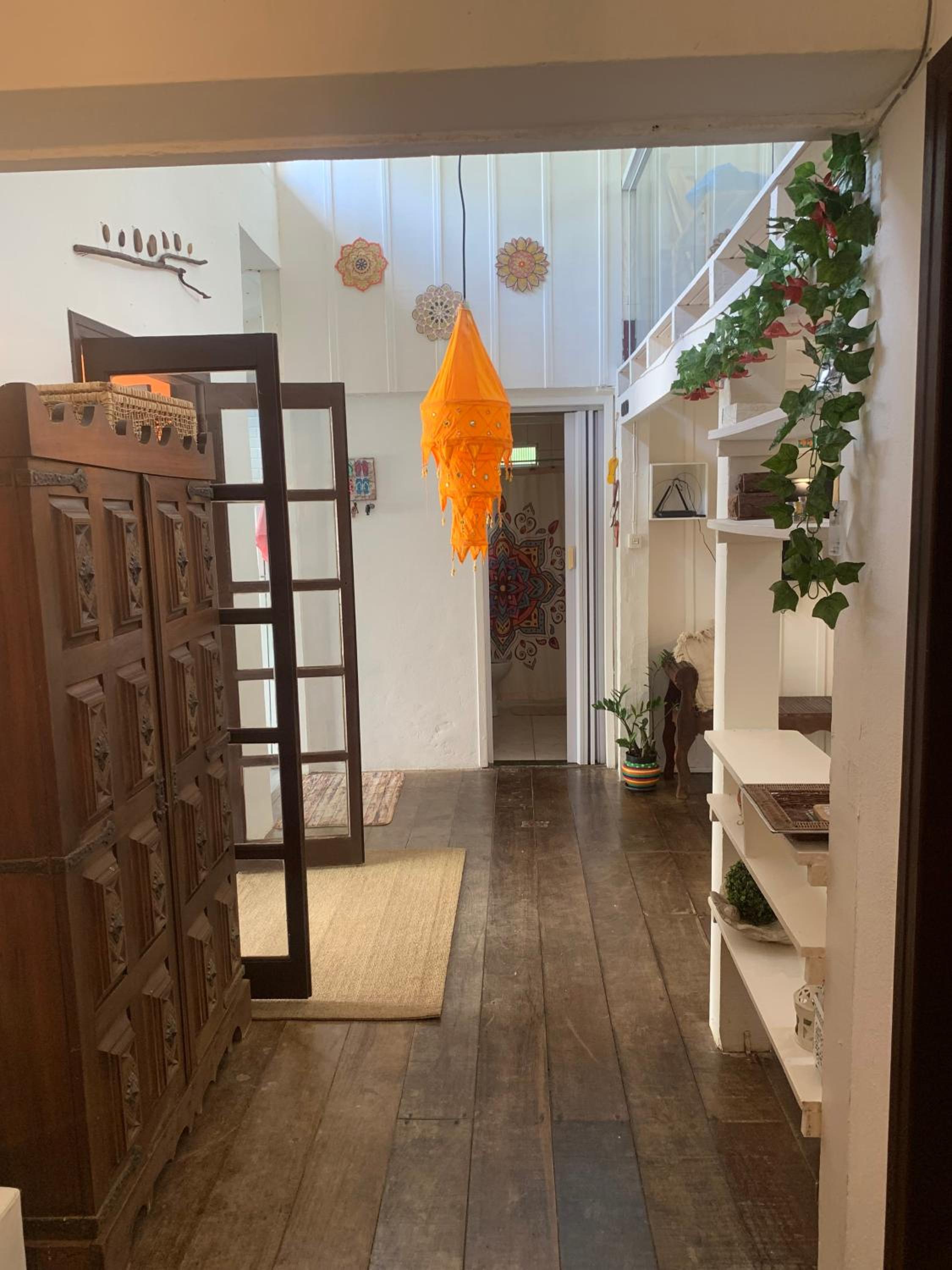 Casa charmosa em Camburi, perto da praia, com garagem-São Sebastião