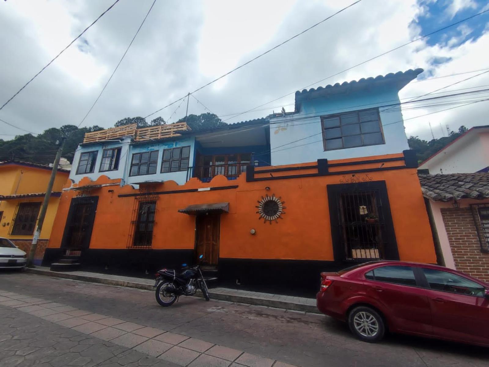 La Luna Hostel