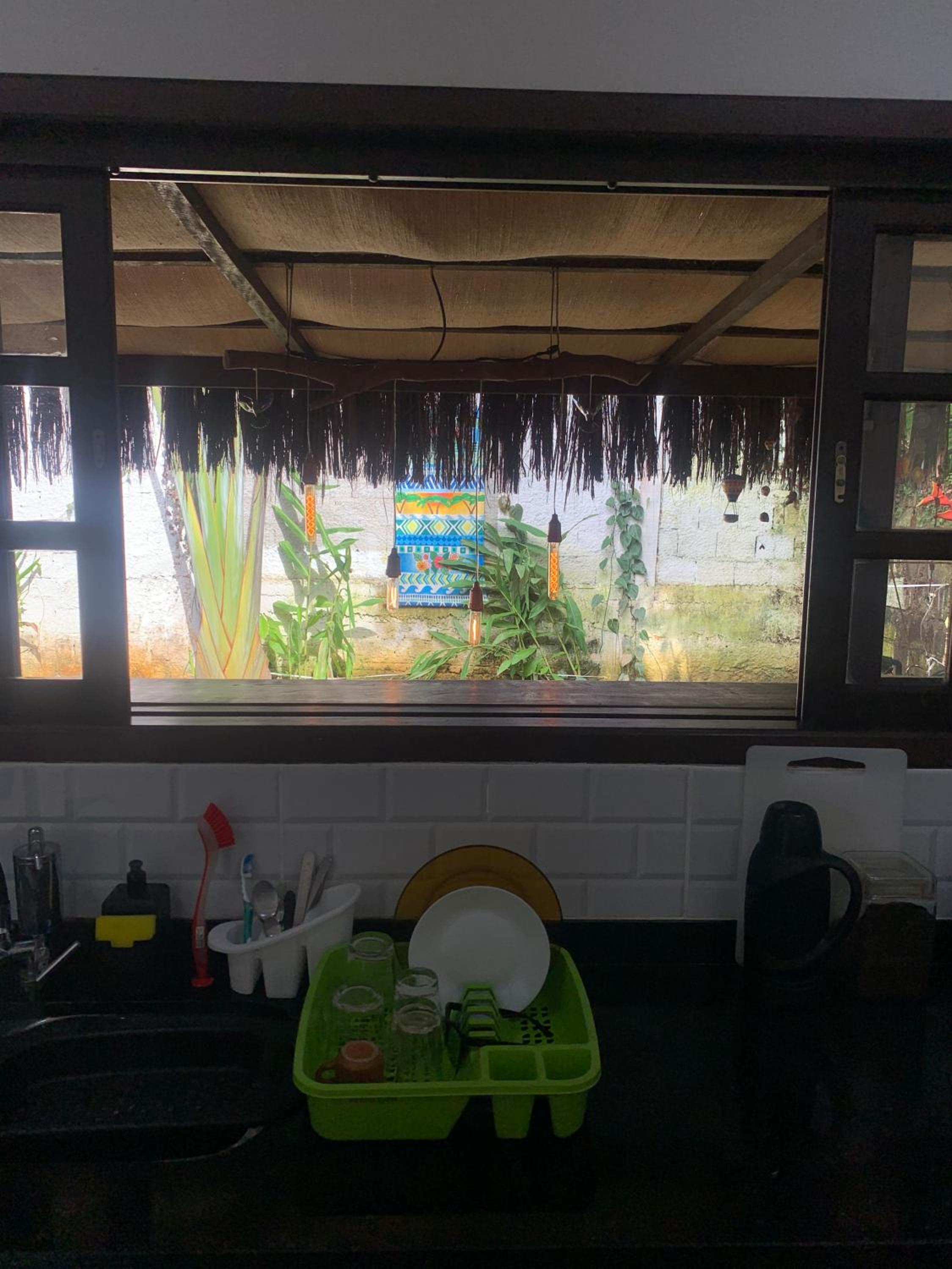 Casa charmosa em Camburi, perto da praia, com garagem-São Sebastião