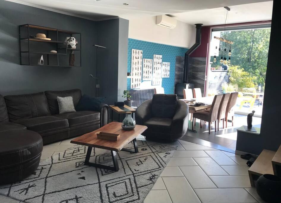 Maison moderne avec sauna et bain nordique