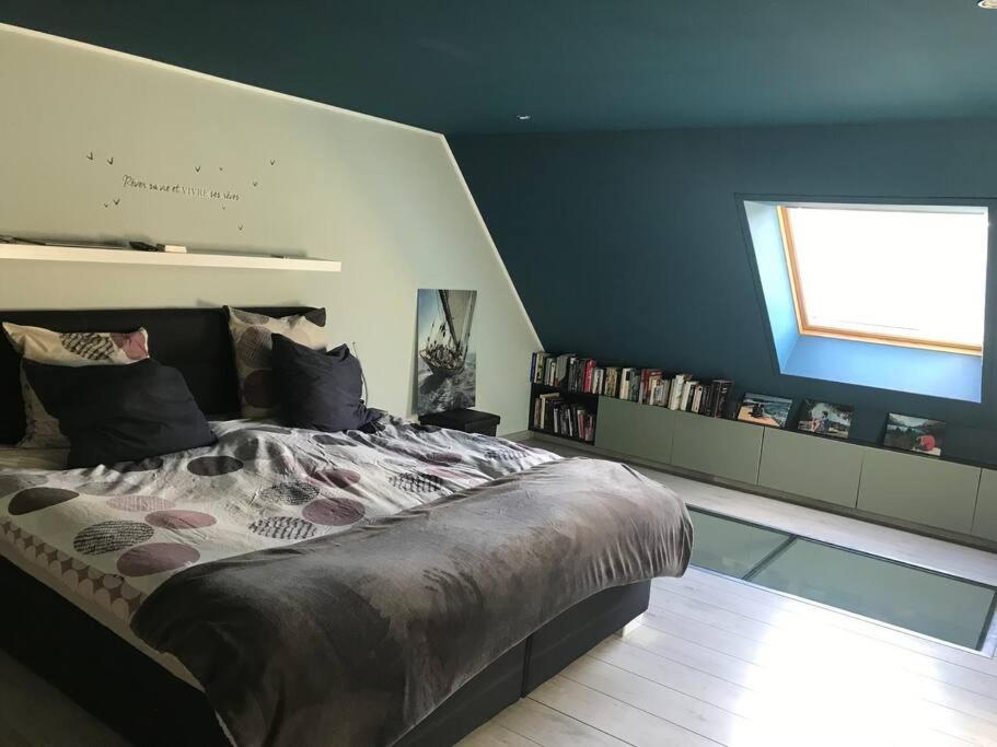 Maison moderne avec sauna et bain nordique