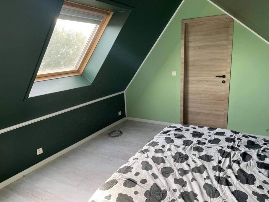 Maison moderne avec sauna et bain nordique
