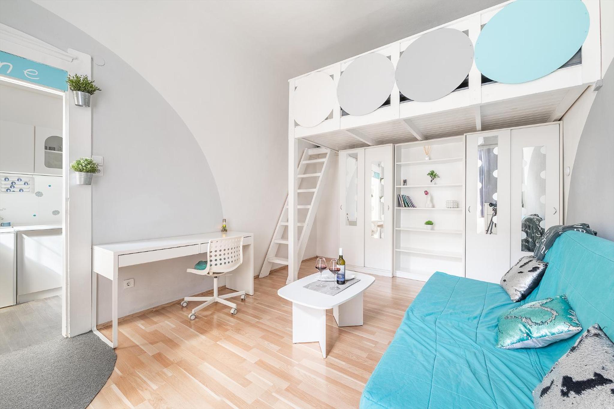 Sunny Dots Apartment - FREE PARKING!