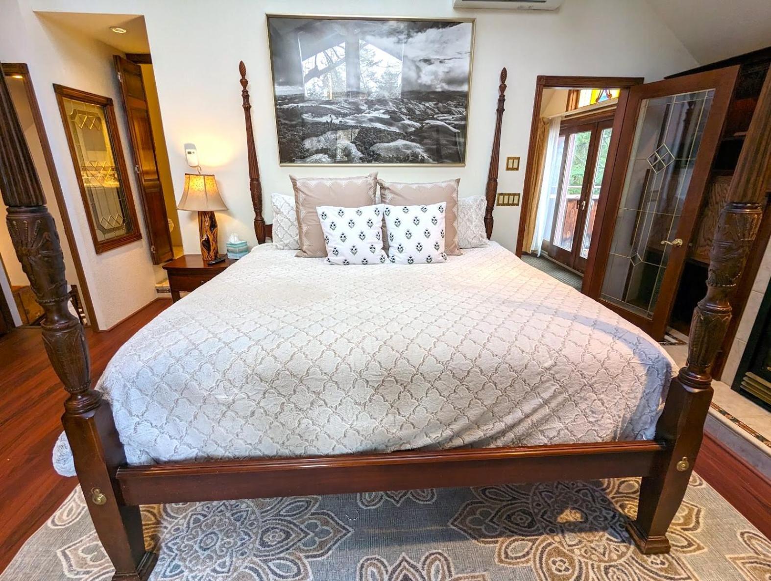 Cityside Big Mountain Lodge view 5