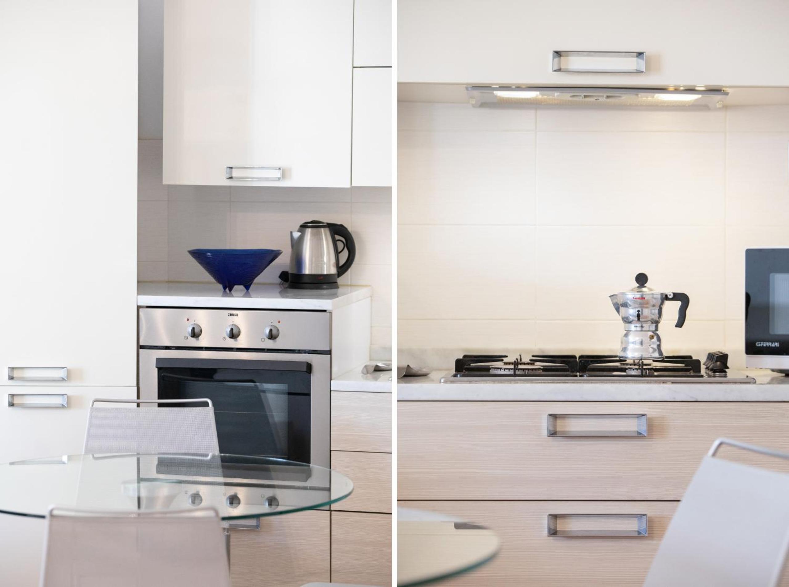 Garden Terrace Luxury Flat in Center Town view 4