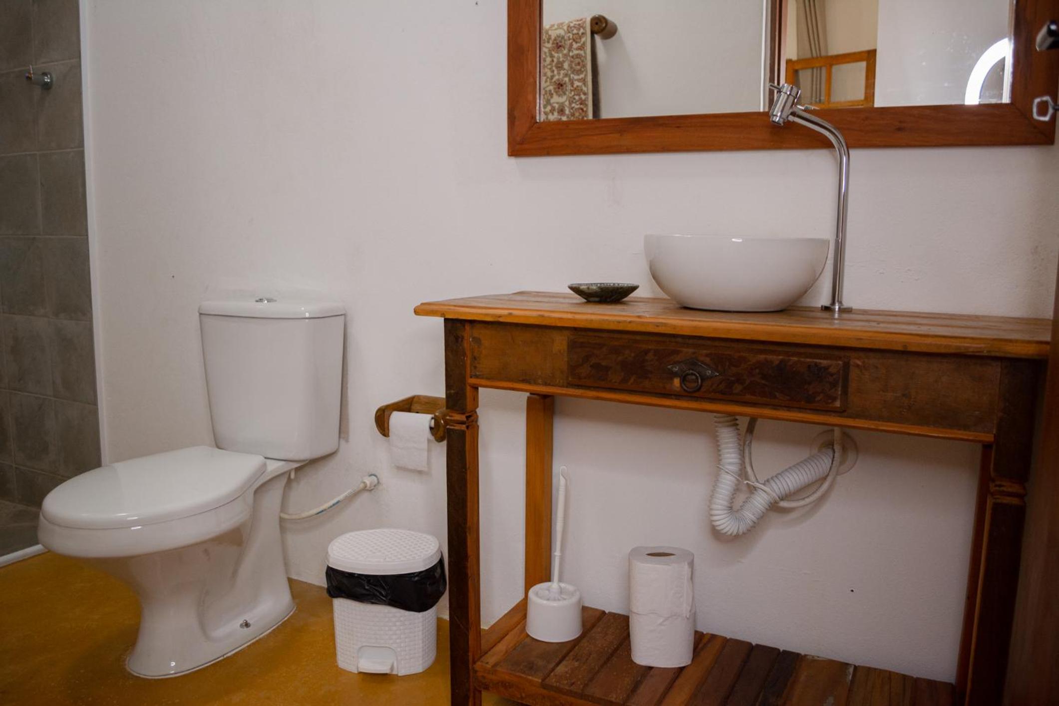 Casa em Bueno Brandão(MG) com Cachoeira Particular