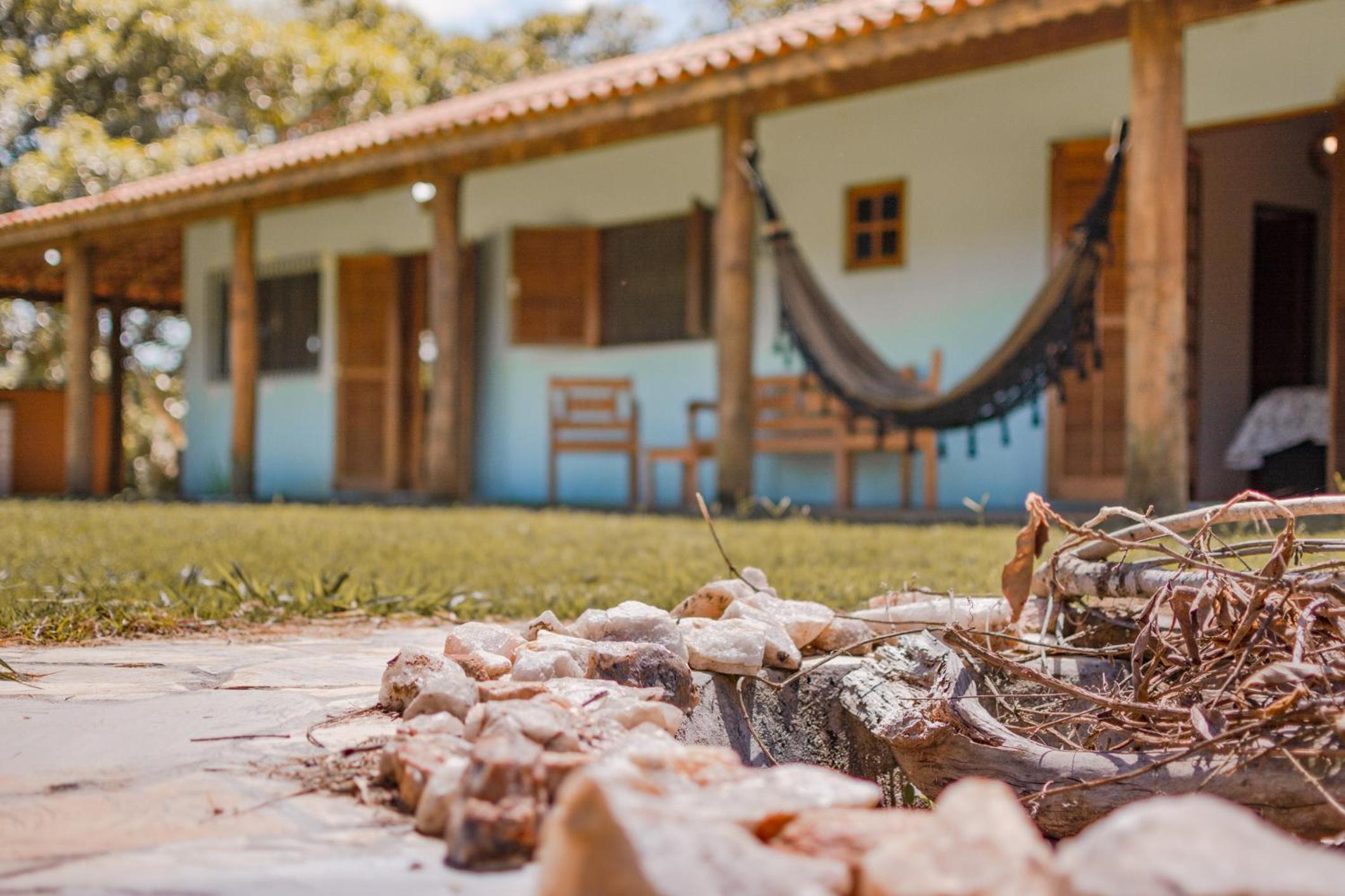 Casa em Bueno Brandão(MG) com Cachoeira Particular
