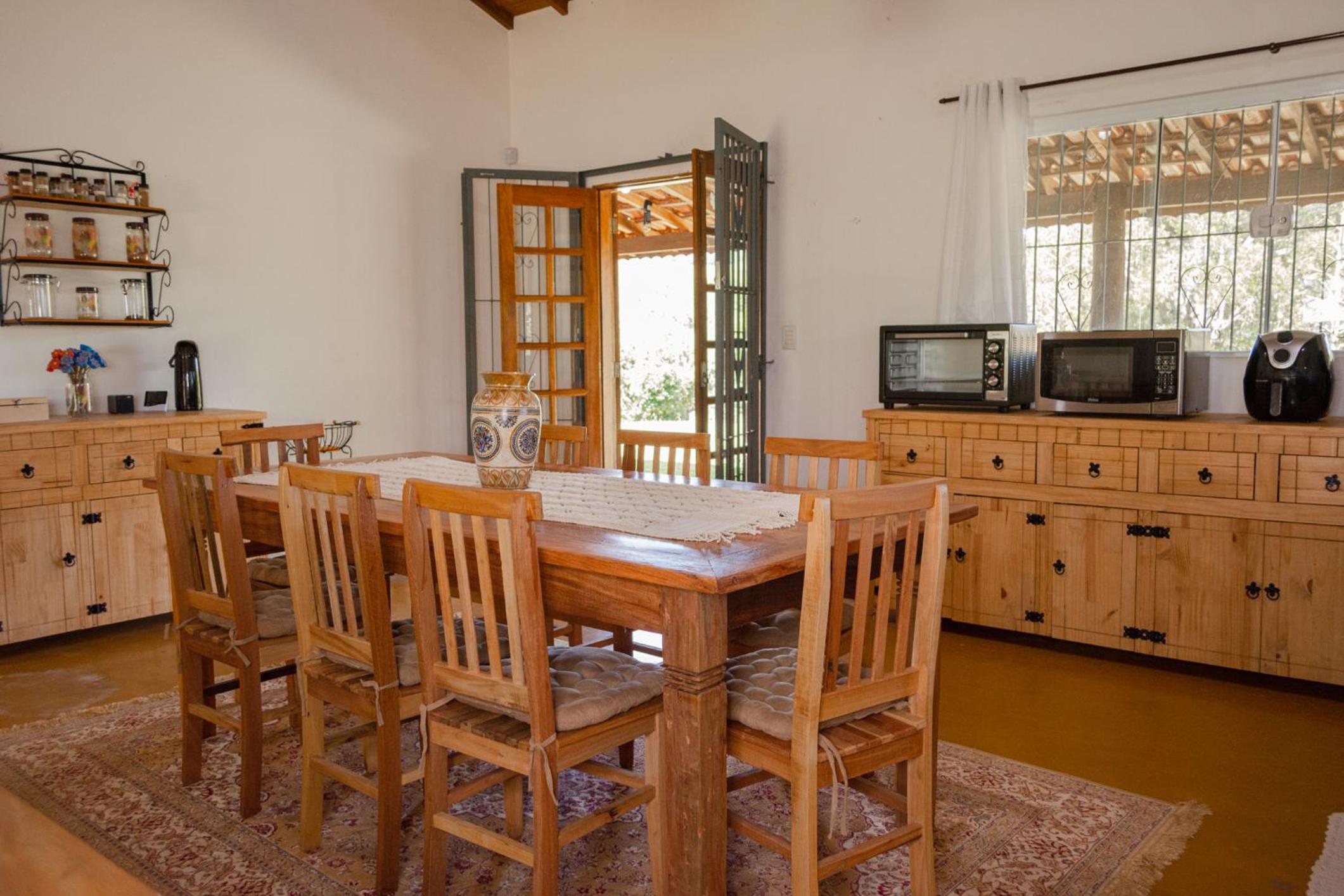 Casa em Bueno Brandão(MG) com Cachoeira Particular