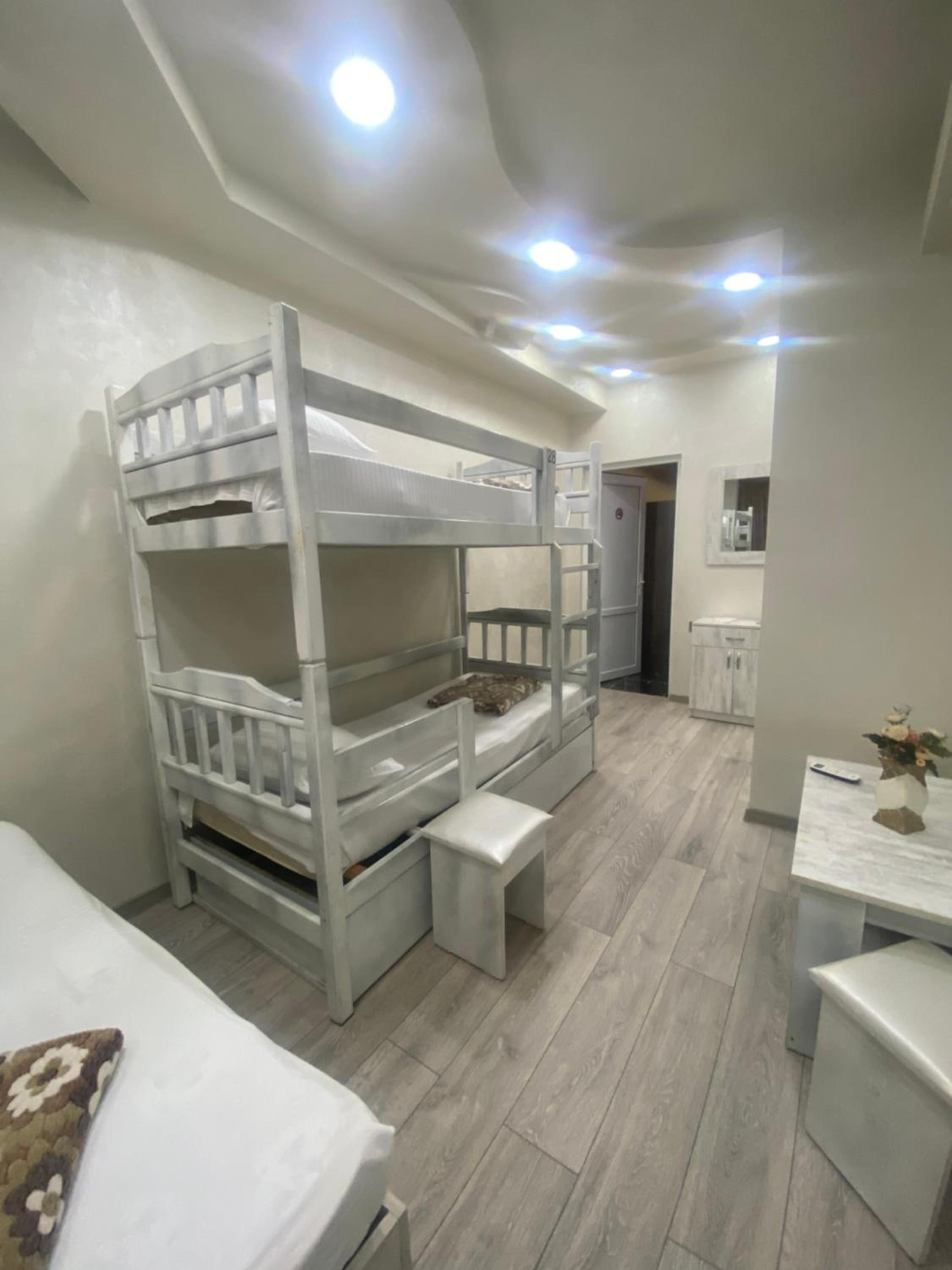 HOTEL N1