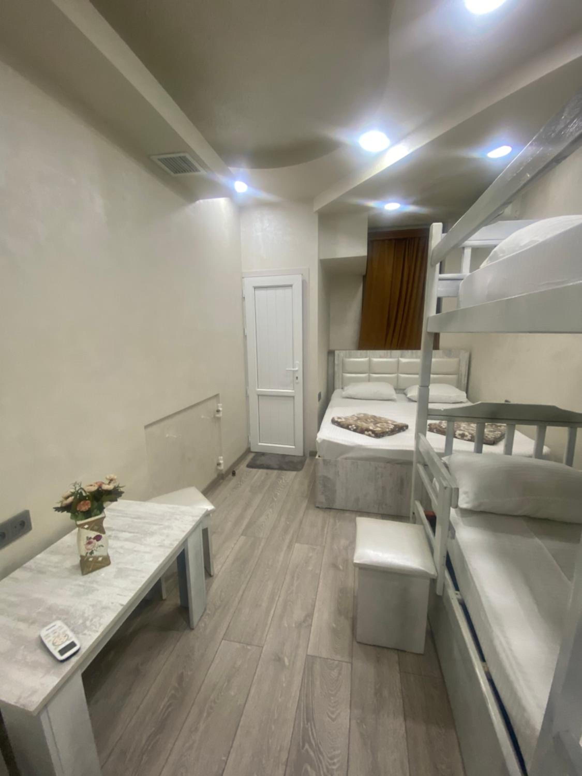 HOTEL N1