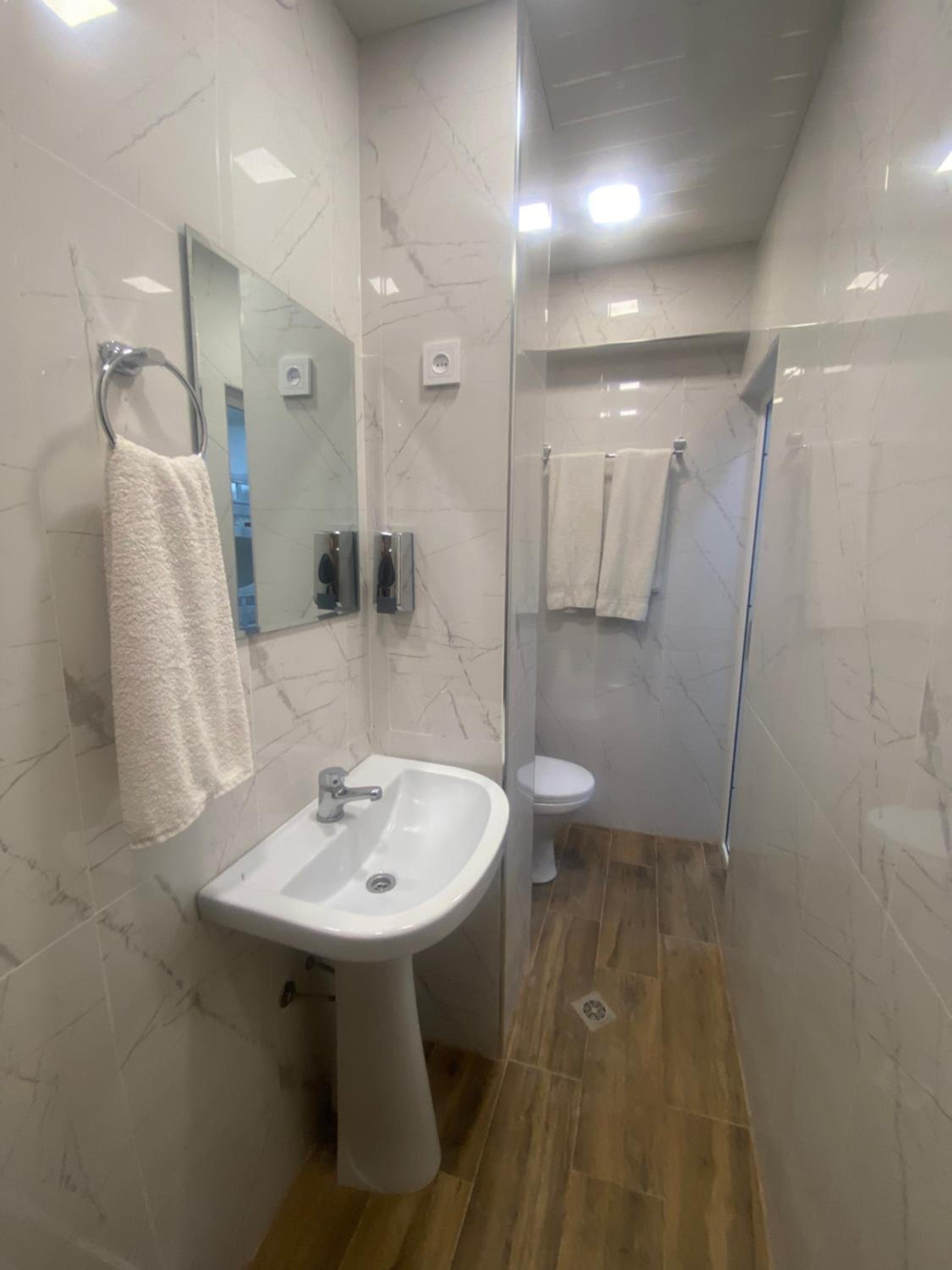 HOTEL N1