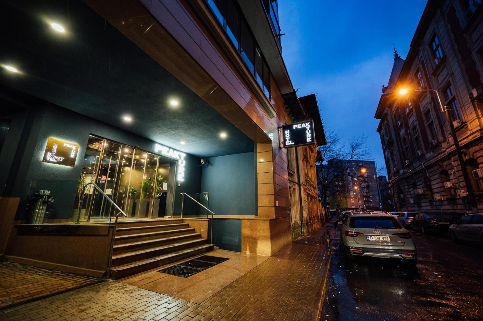 Hotel Peakture Hotel - Image 1