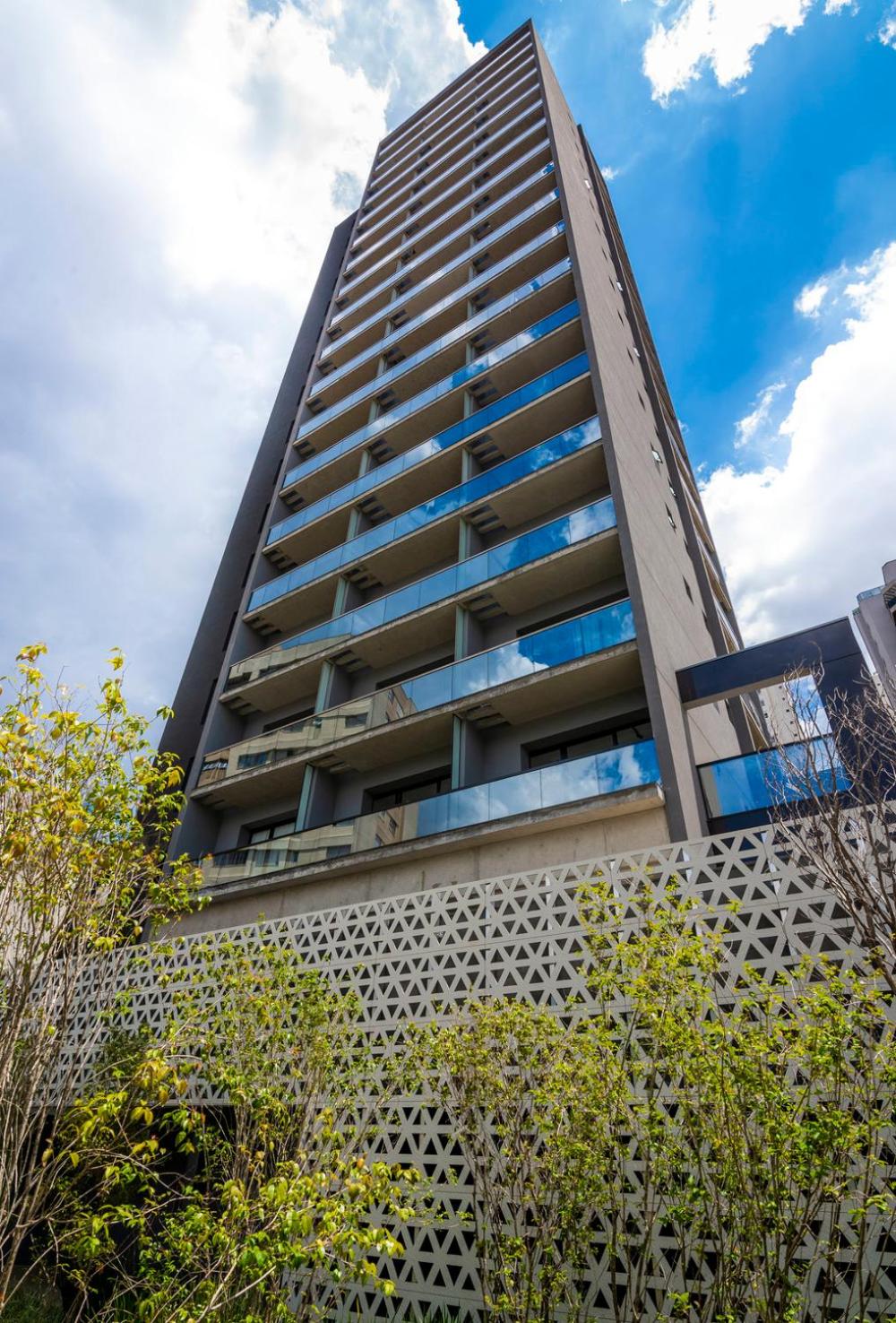 Studio Moderno com Piscina Próximo à Faria Lima & Congonhas