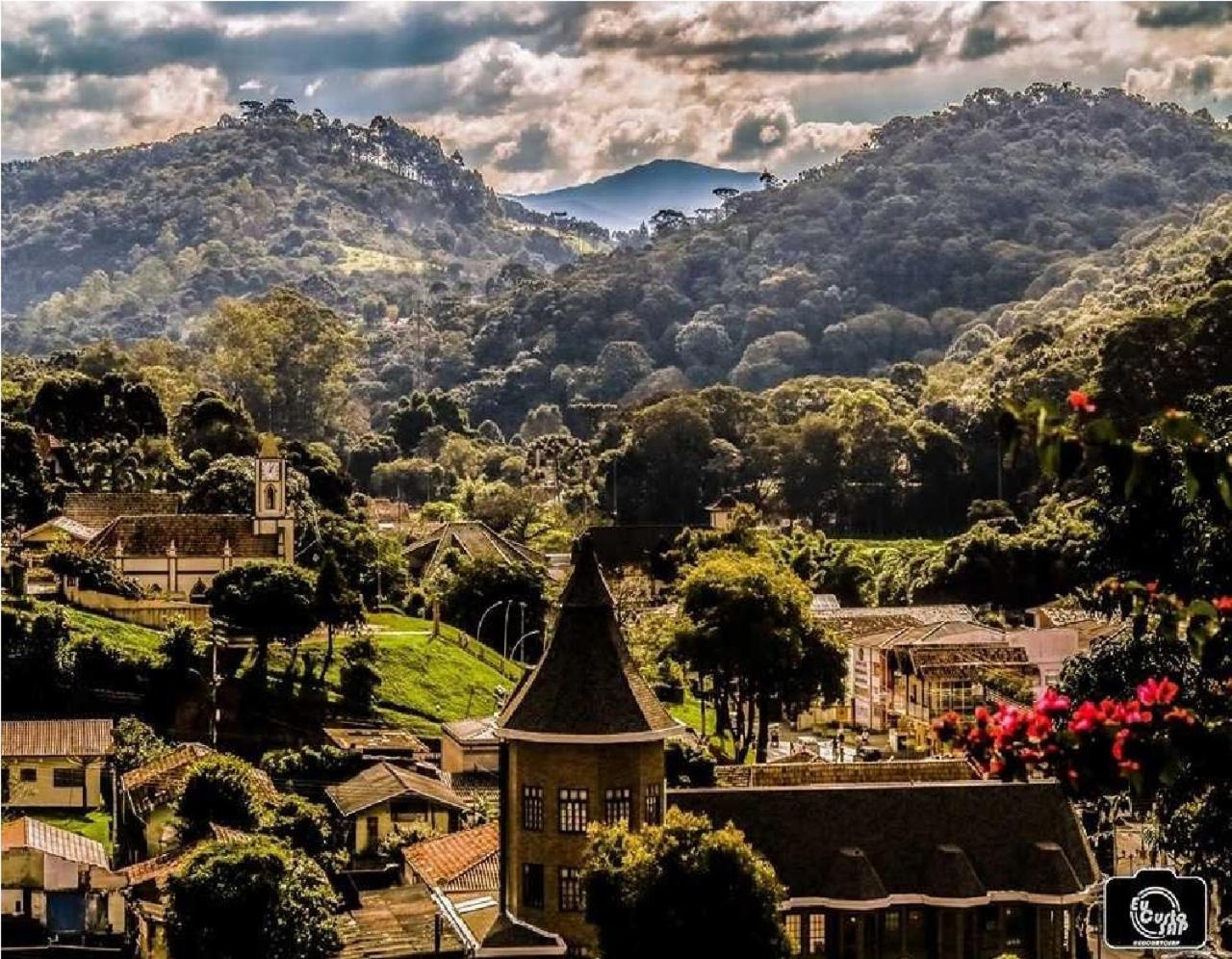 Casa Confortável, 3 Quartos, Ar Condic. 300 Mega, Taubaté