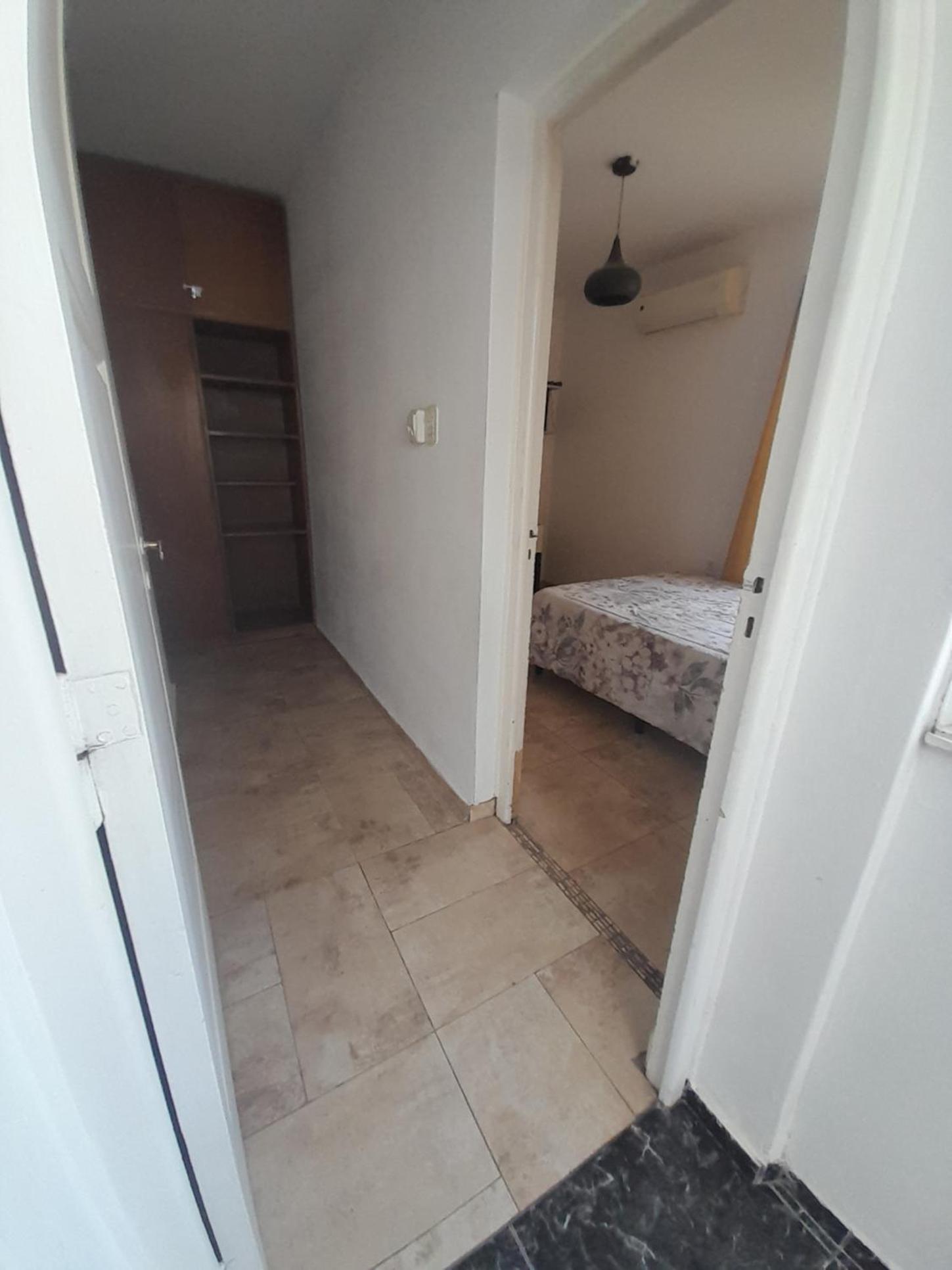 Casa con piscina y parrillero
