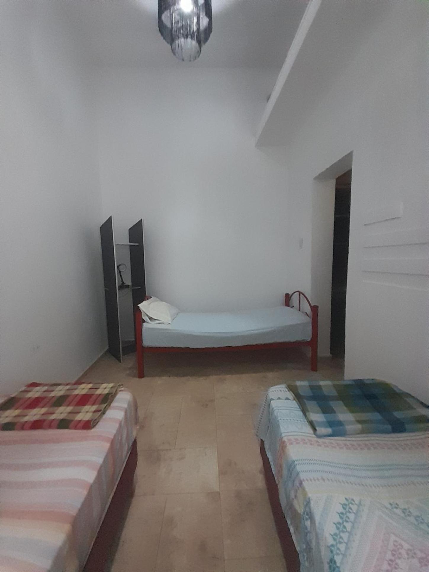 Casa con piscina y parrillero