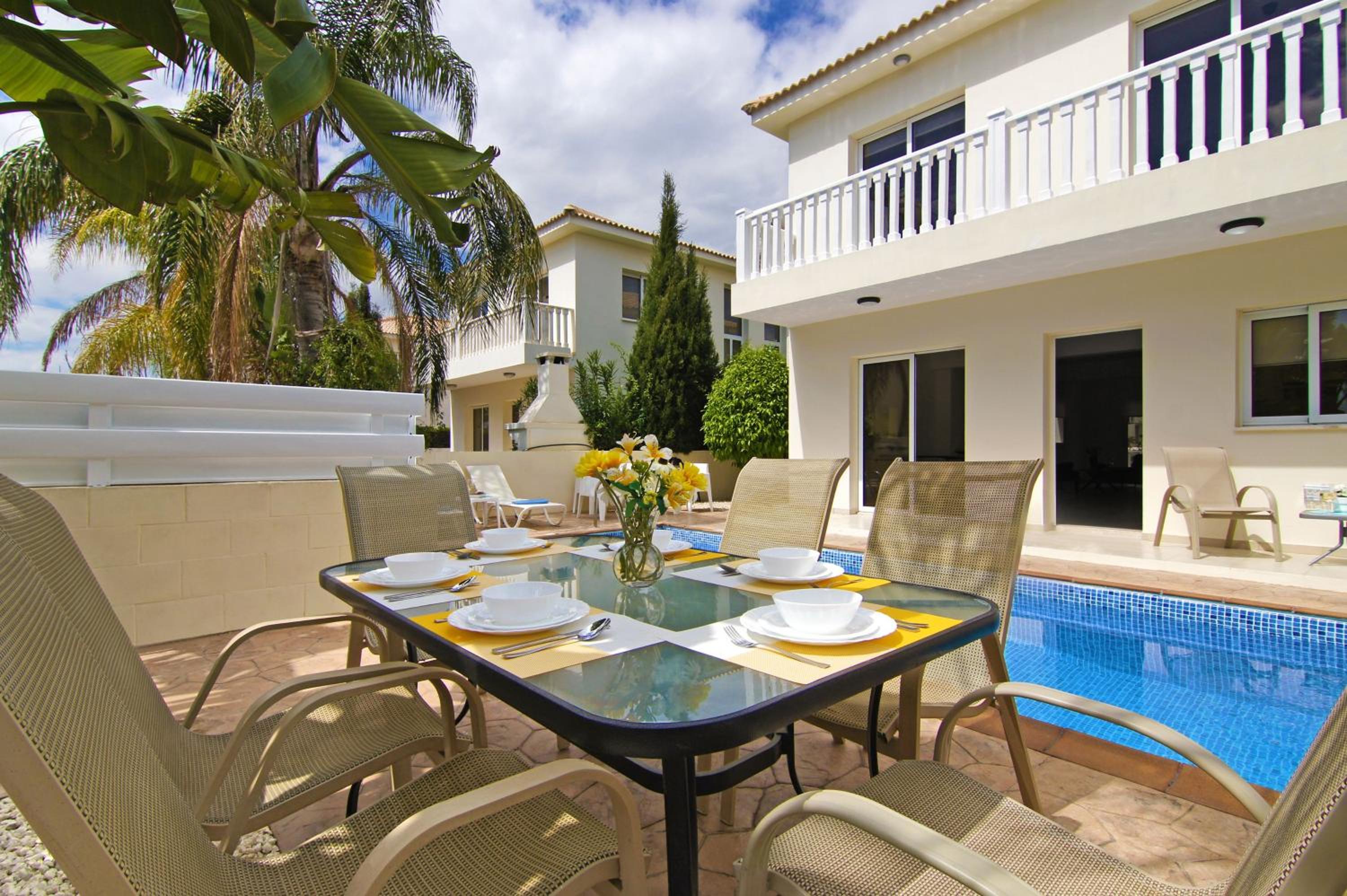 Nissi Sapphire Villa