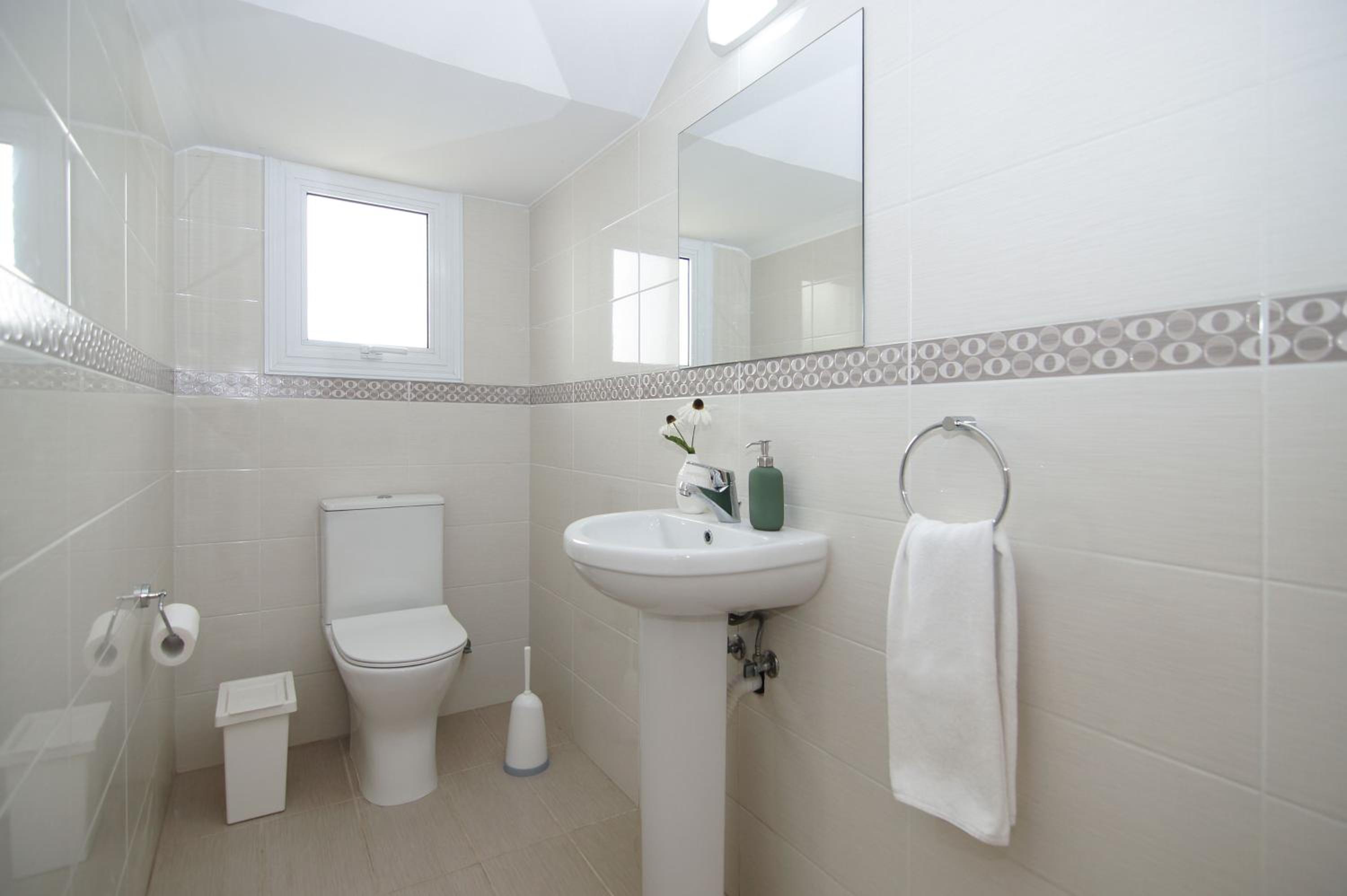 Nissi Sapphire Villa