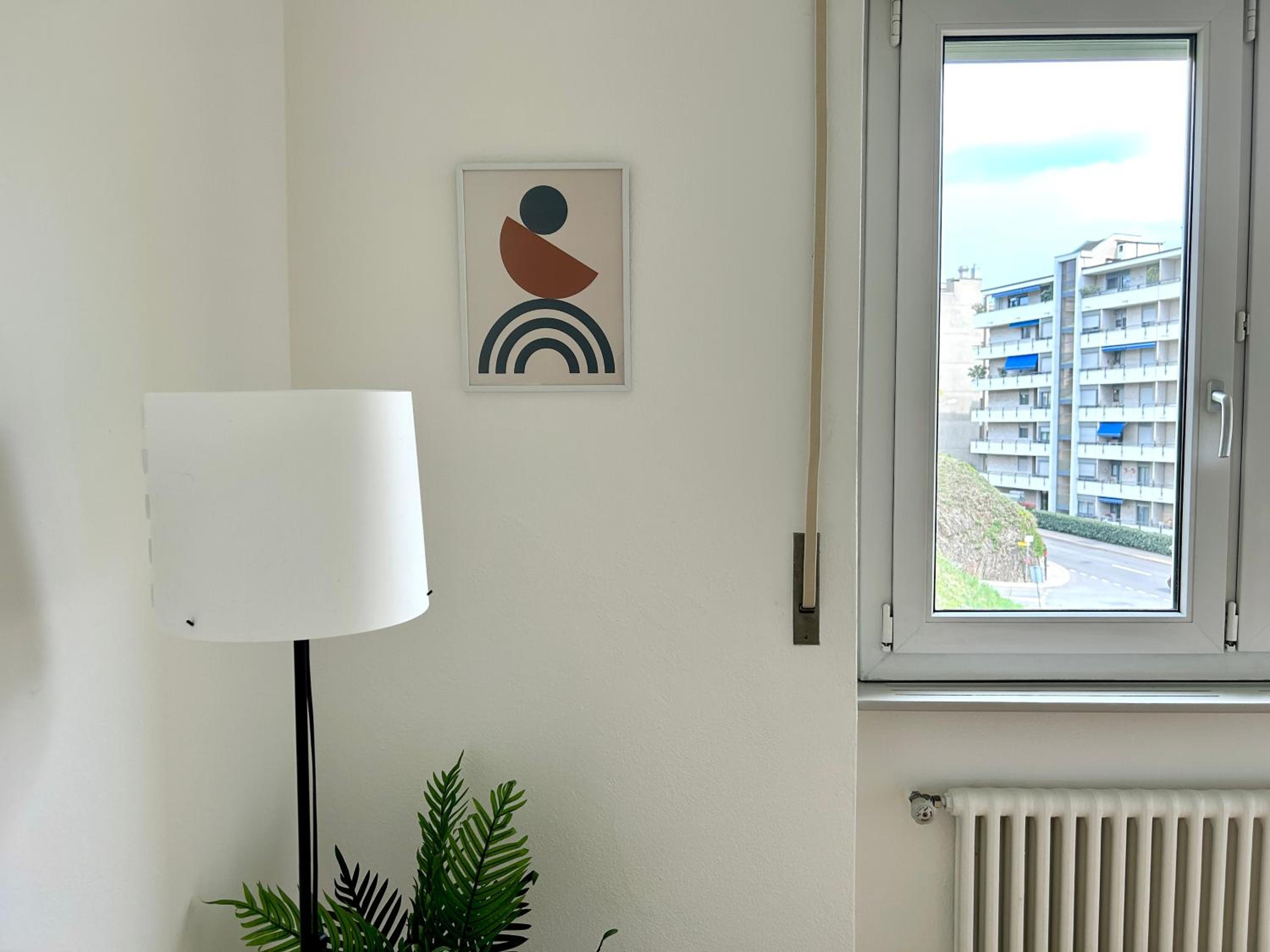 Central & Renovated Apartment - Near Train Station & City Center