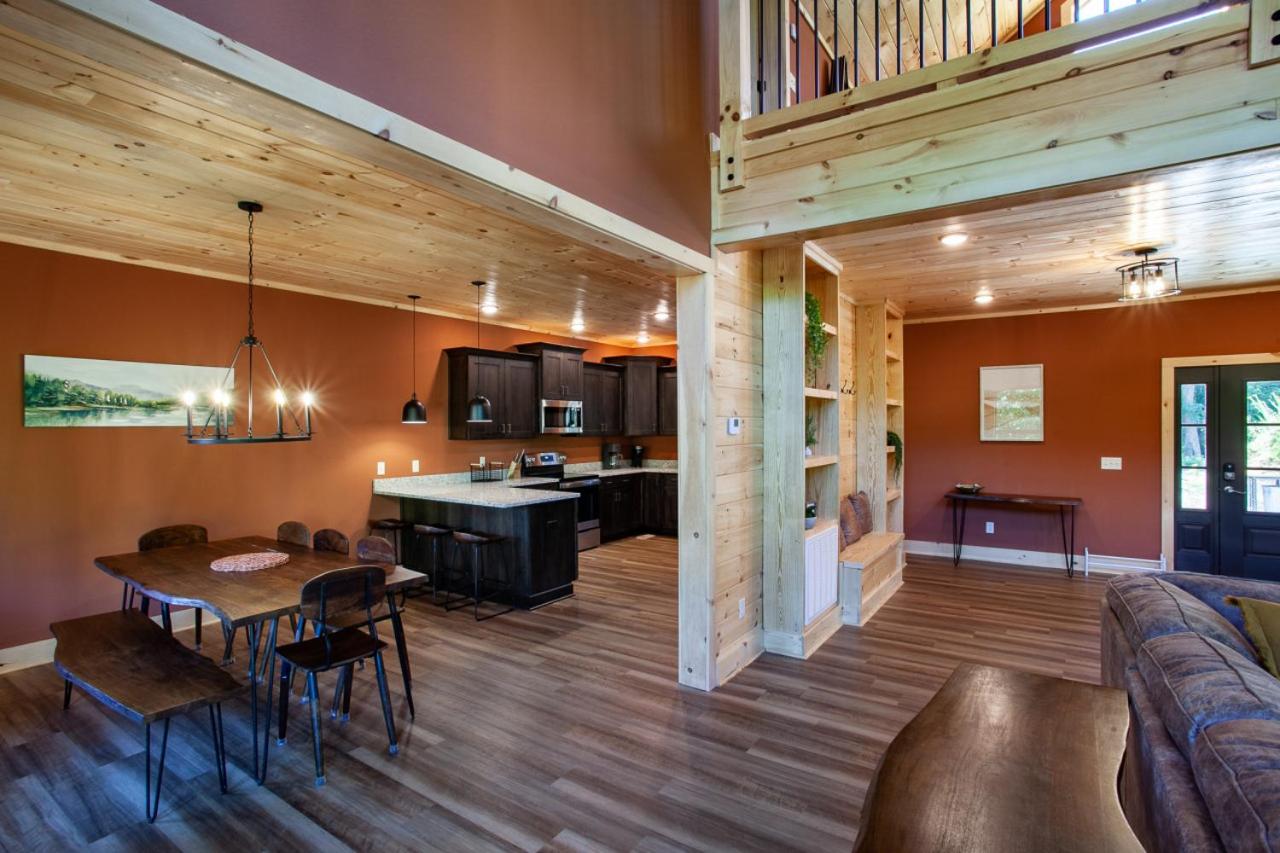 The Sundrop Hot Tub Game Room Community Pools