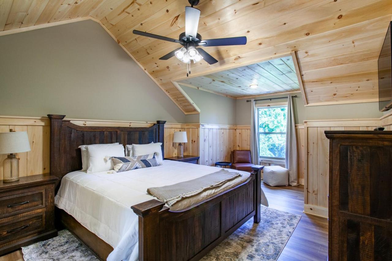 The Sundrop Hot Tub Game Room Community Pools