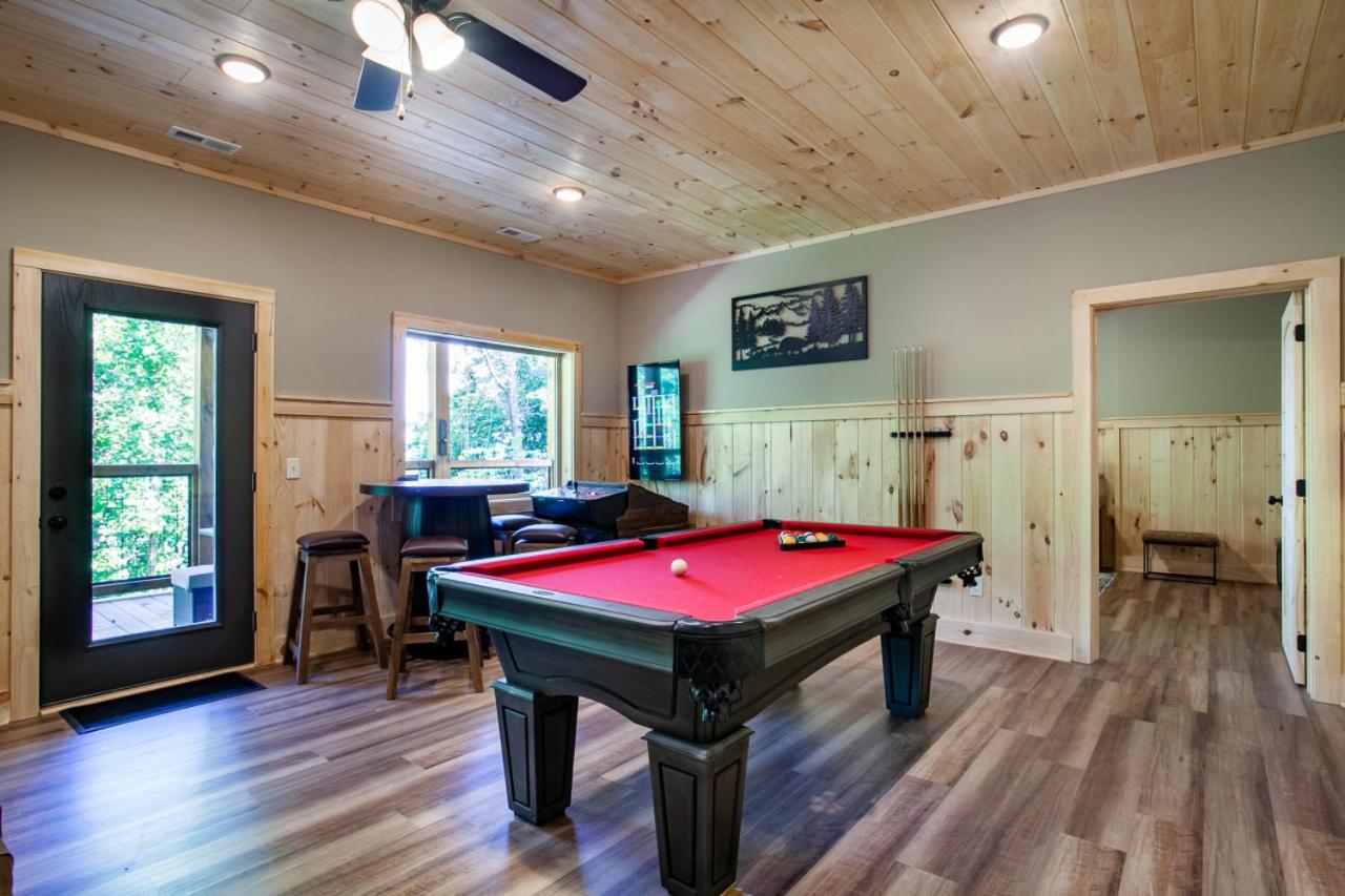 The Sundrop Hot Tub Game Room Community Pools