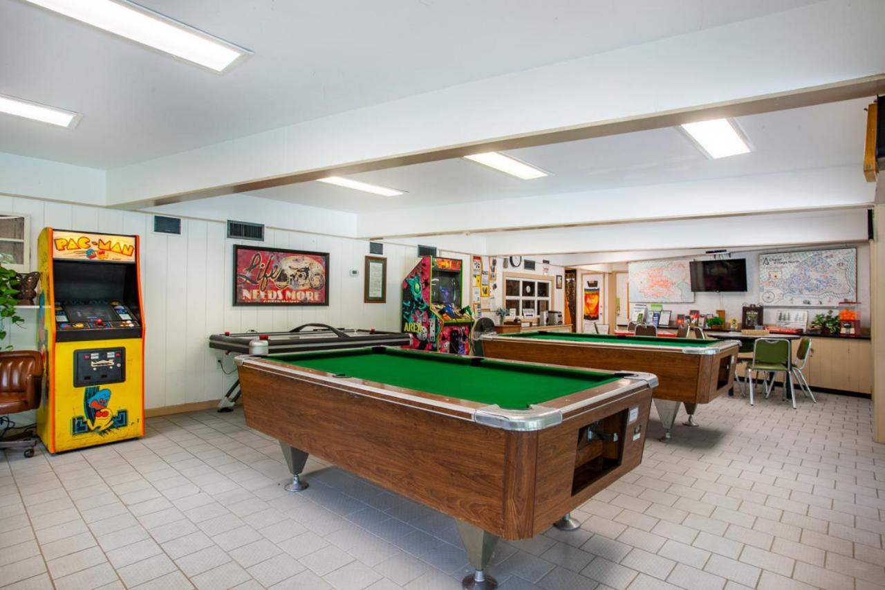 The Sundrop Hot Tub Game Room Community Pools