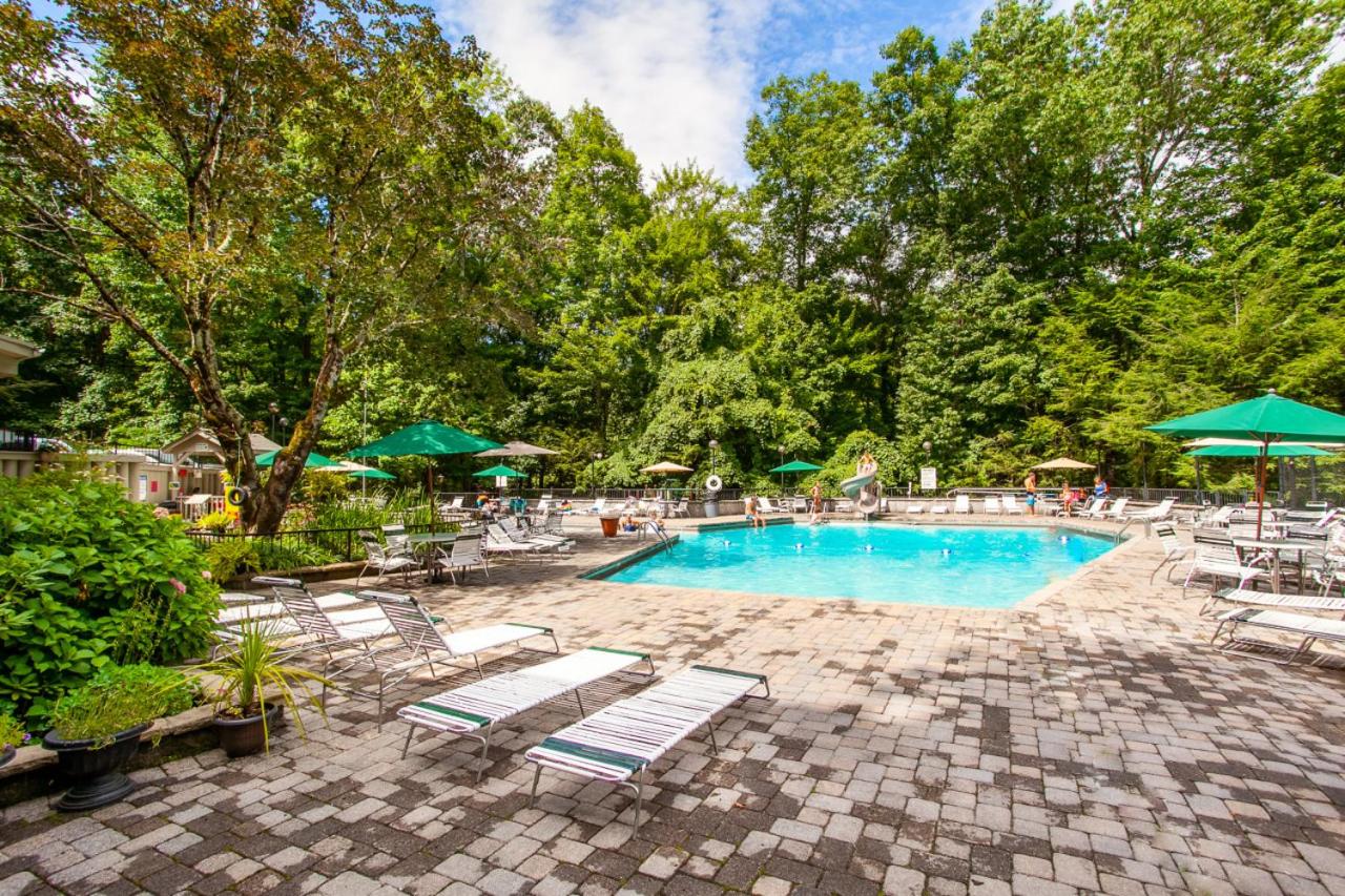 The Sundrop Hot Tub Game Room Community Pools