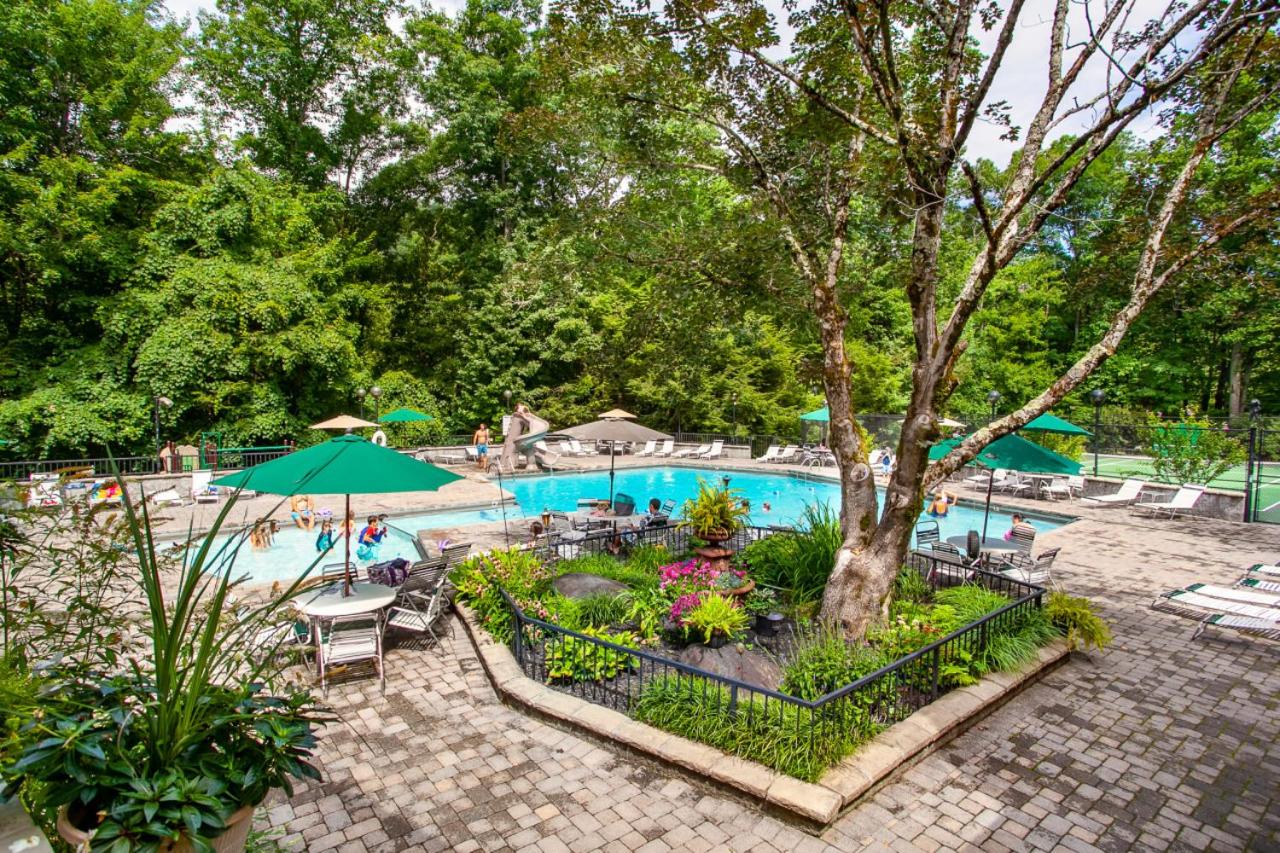 The Sundrop Hot Tub Game Room Community Pools