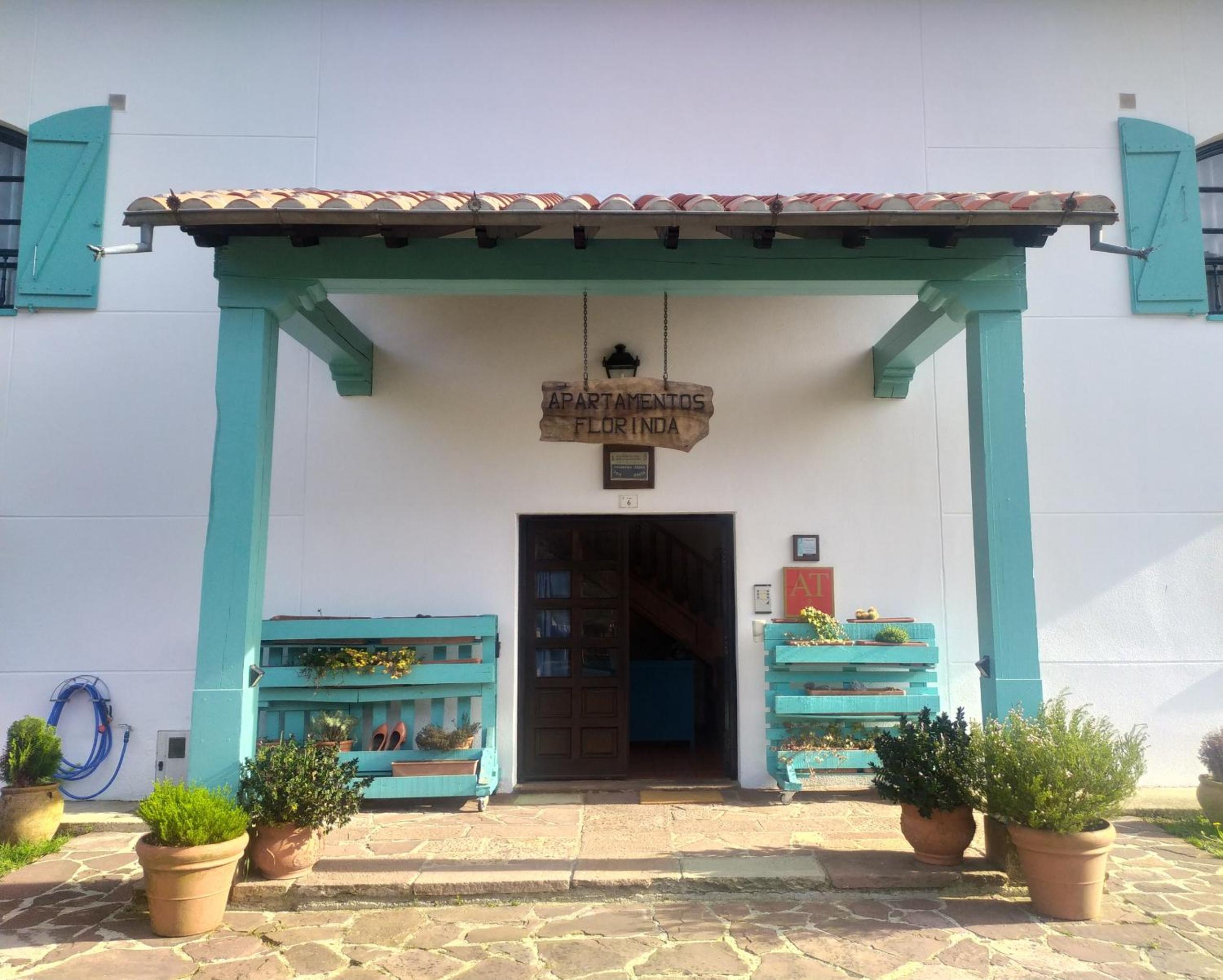 Apartamentos Florinda view 2