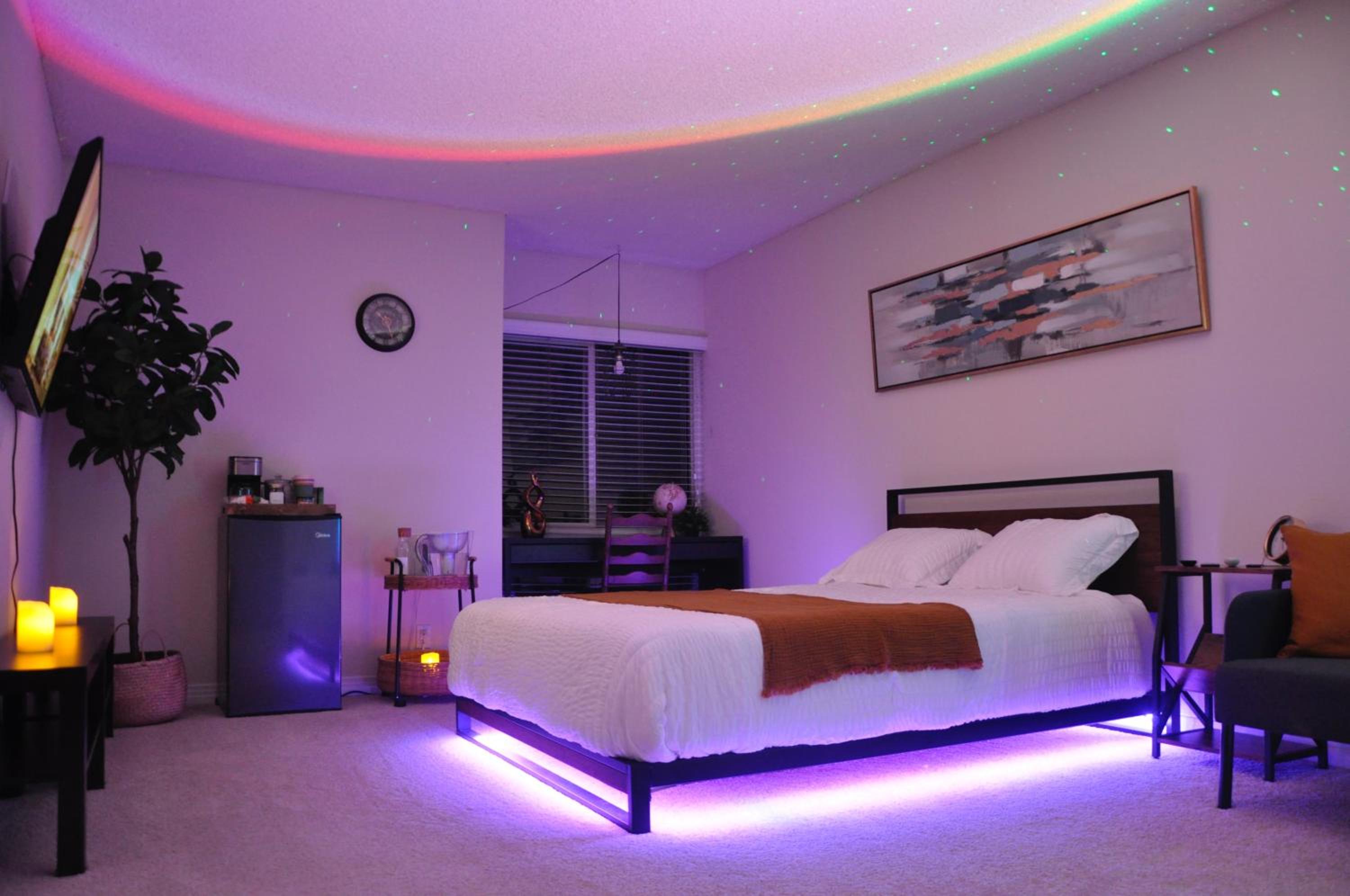 Private Room & Bathroom in Shared Oceanfront Home, Marina del Rey