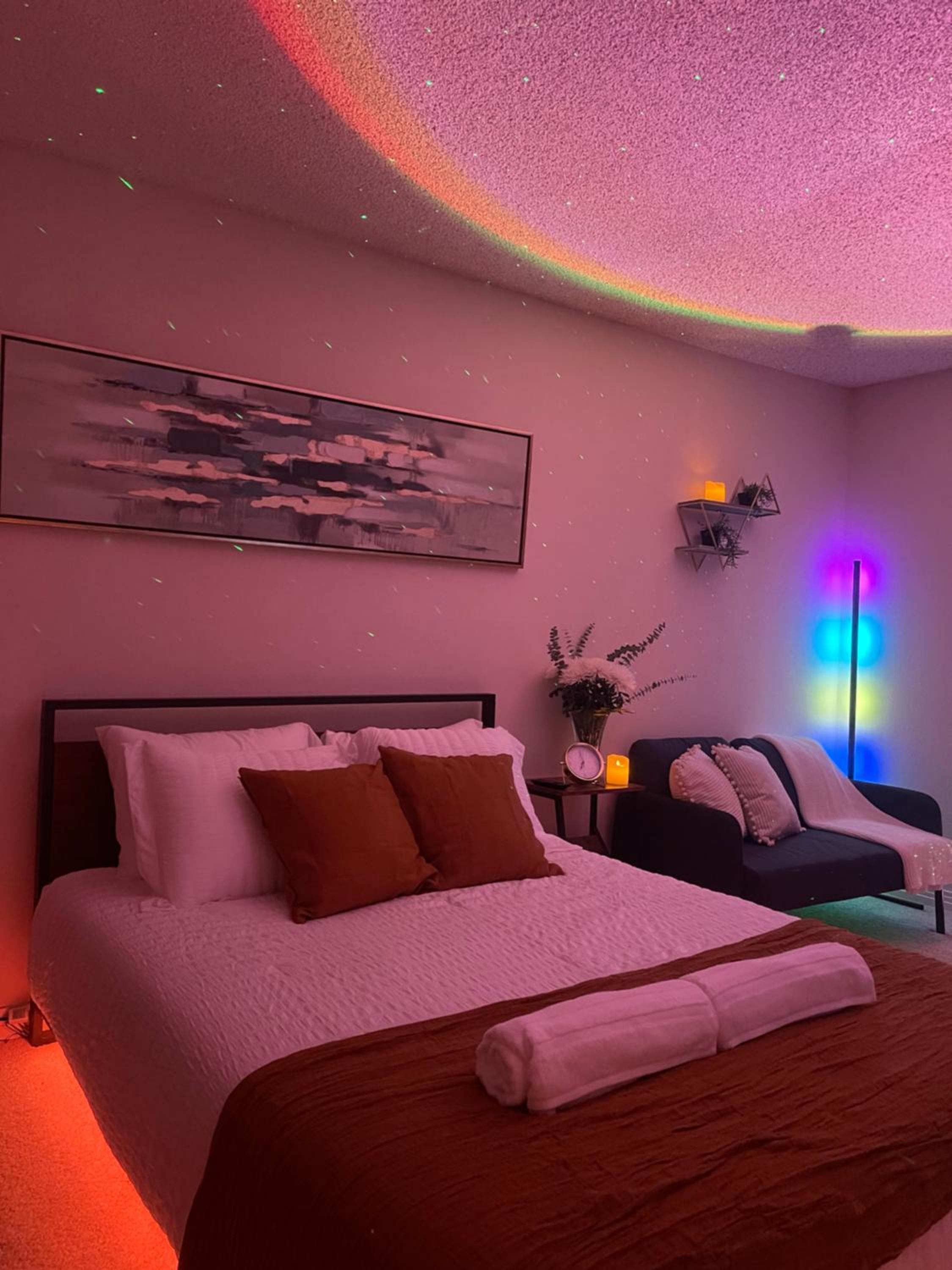 Private Room & Bathroom in Shared Oceanfront Home, Marina del Rey