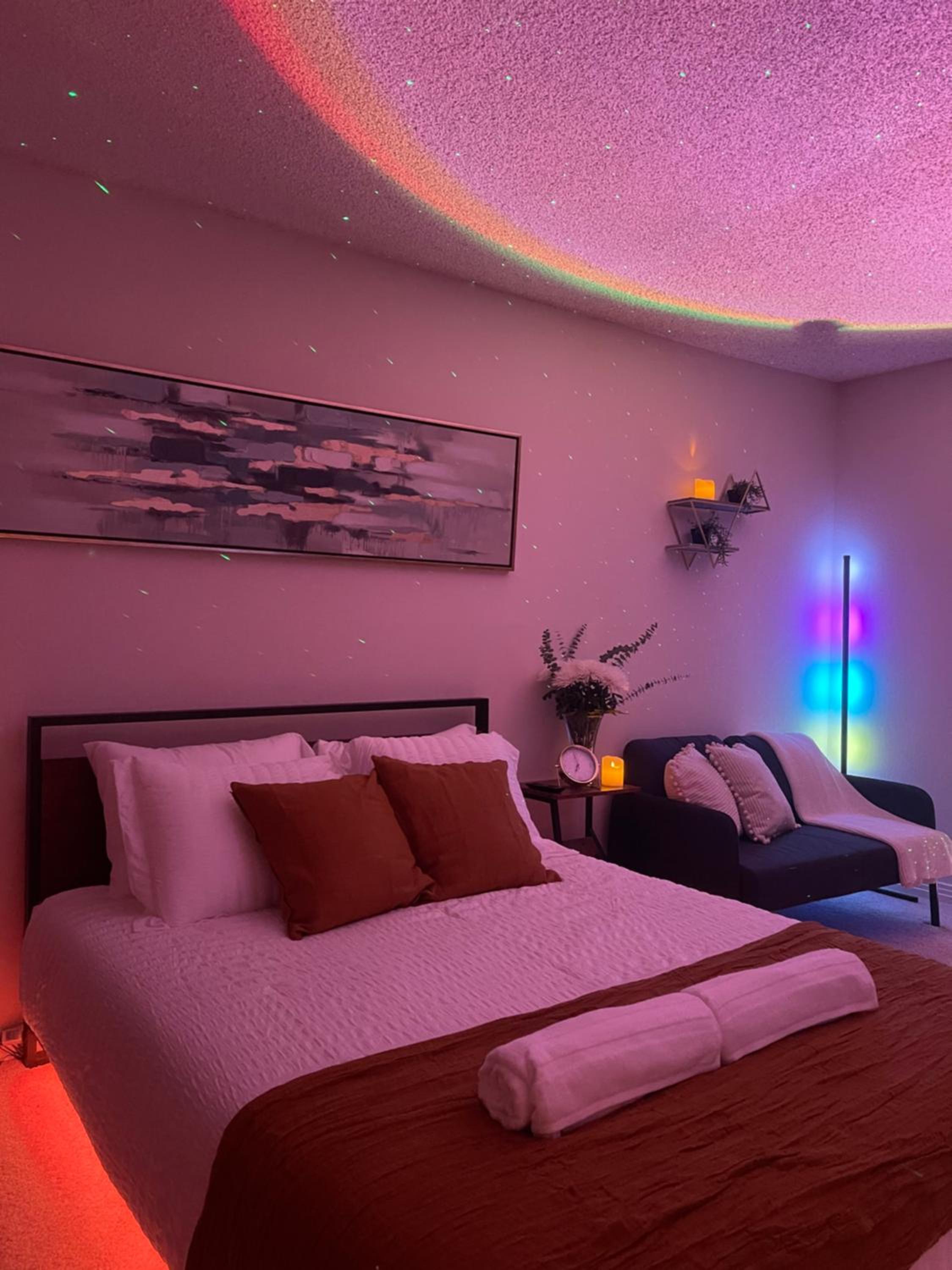 Private Room & Bathroom in Shared Oceanfront Home, Marina del Rey