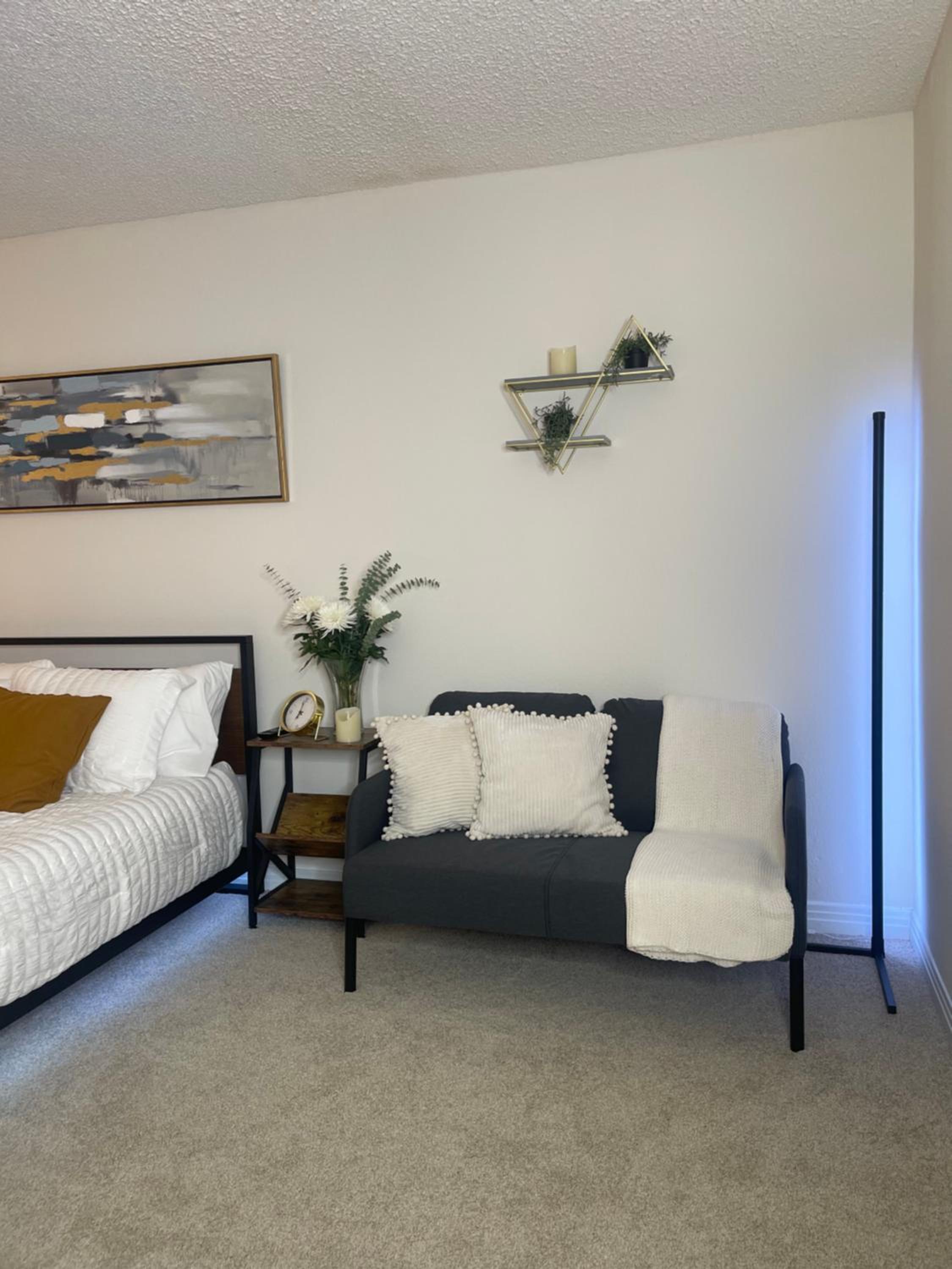 Private Room & Bathroom in Shared Oceanfront Home, Marina del Rey
