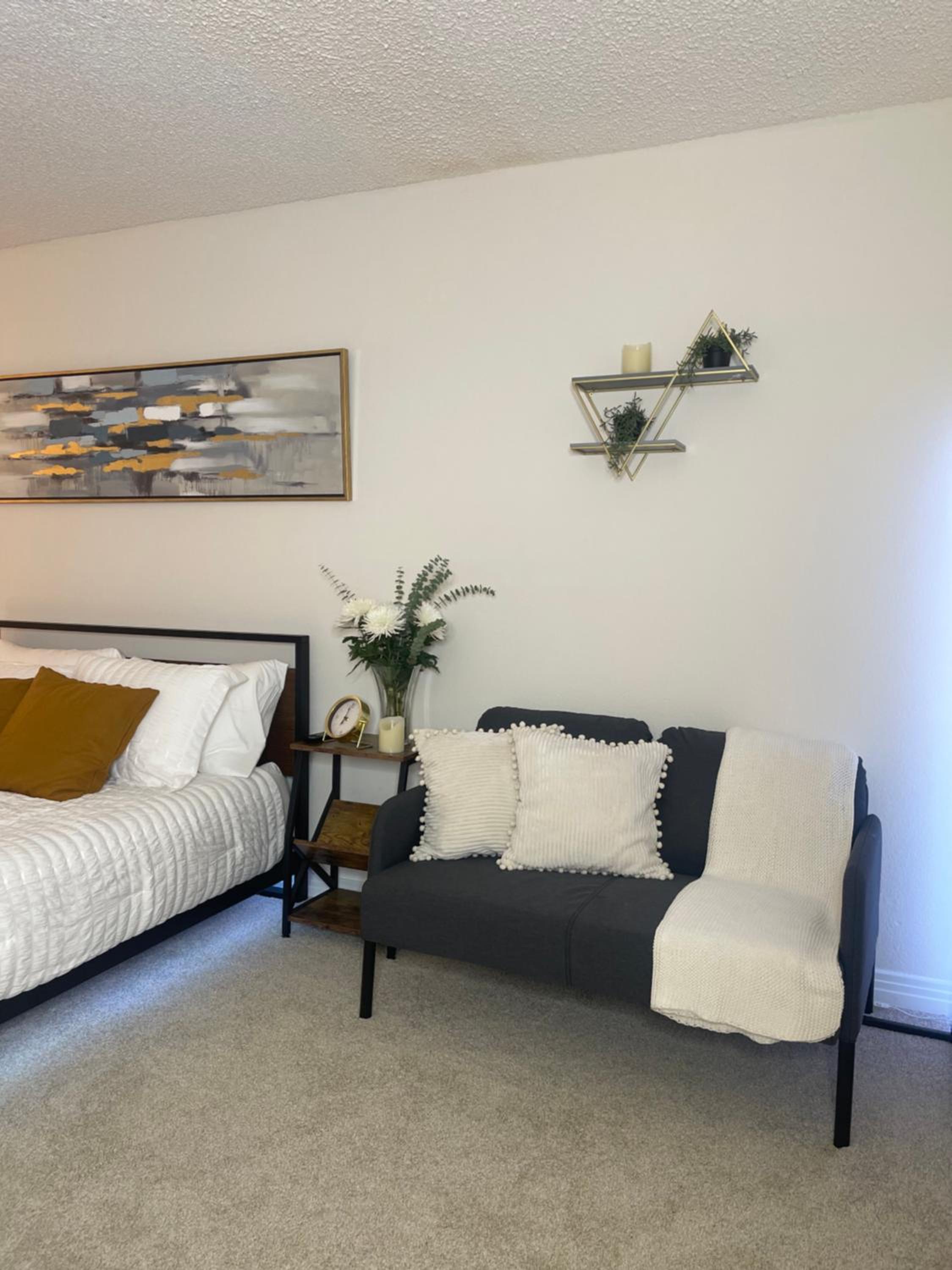 Private Room & Bathroom in Shared Oceanfront Home, Marina del Rey