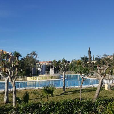 Estudio en Urbanización naturista con piscina junto al mar