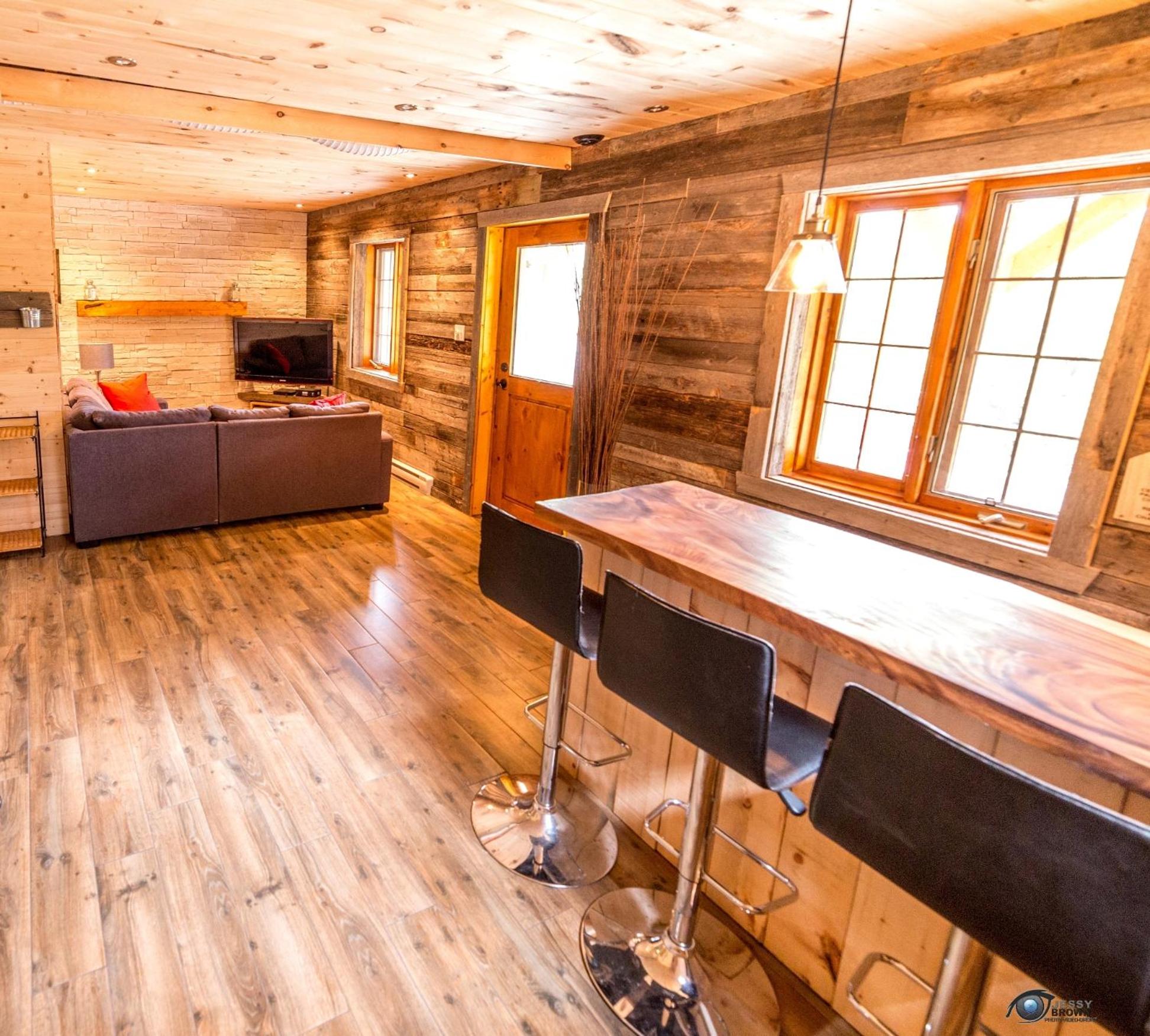 Chalet bois rond aux paysages uniques avec Spa !