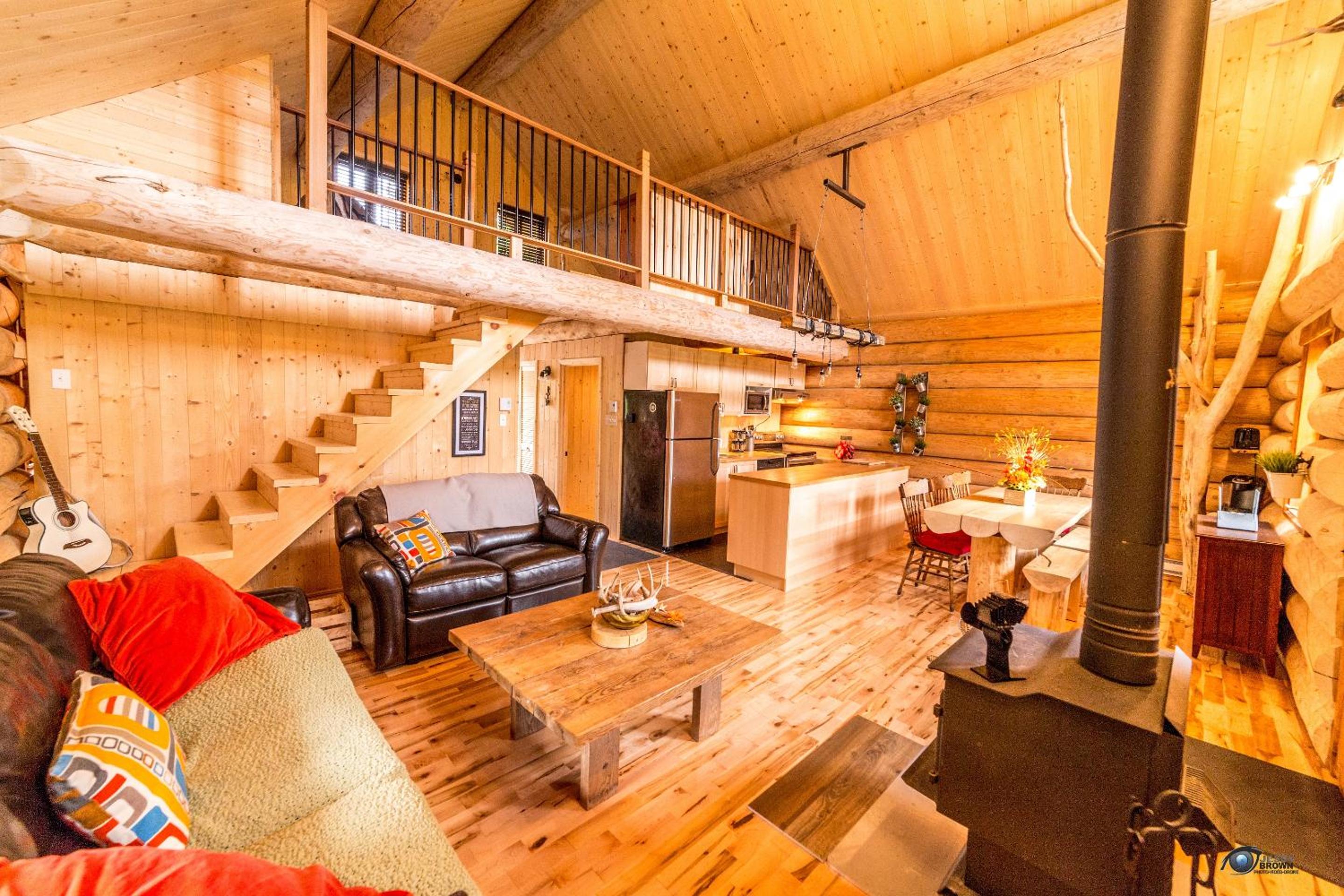 Chalet bois rond aux paysages uniques avec Spa !