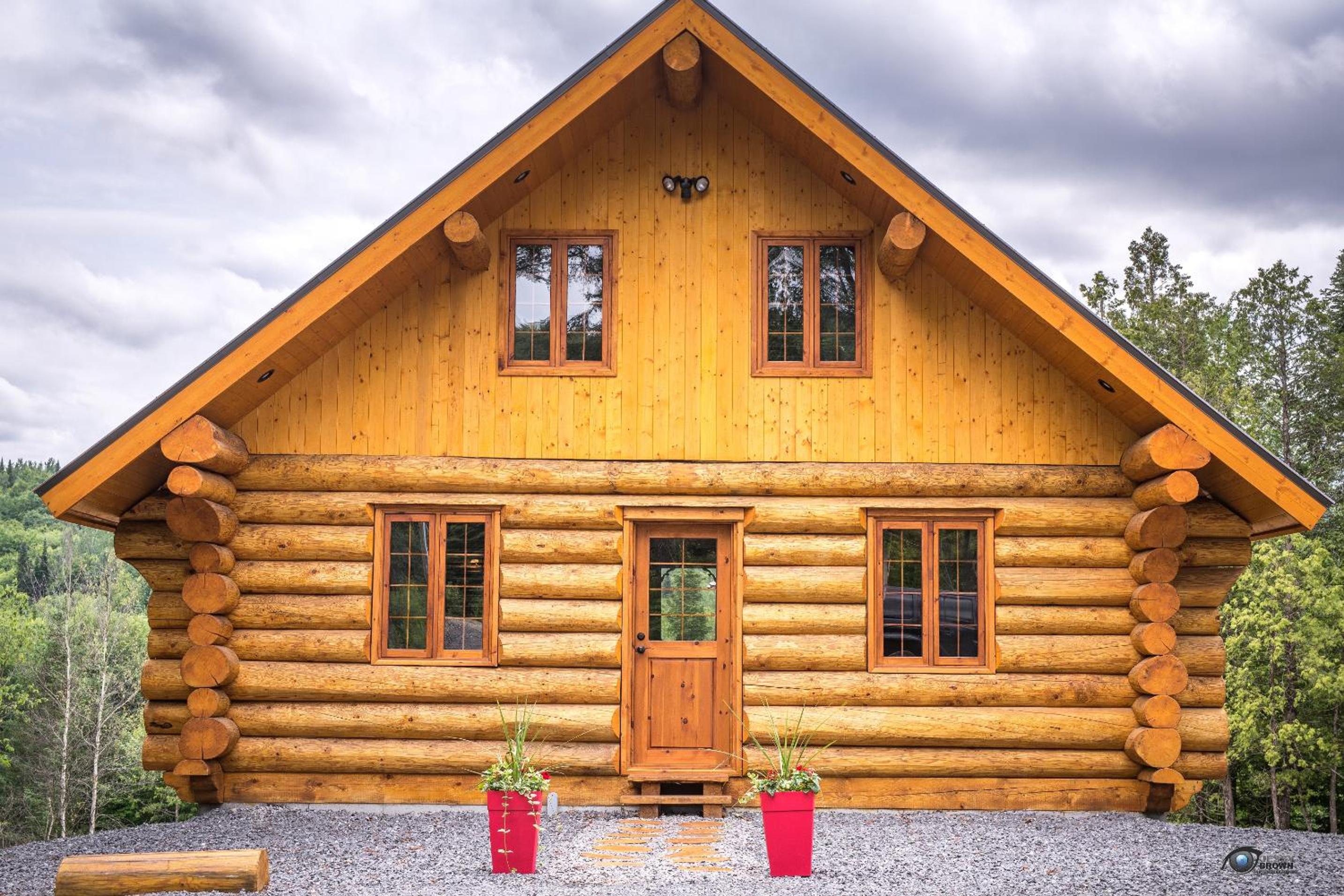 Chalet bois rond aux paysages uniques avec Spa !