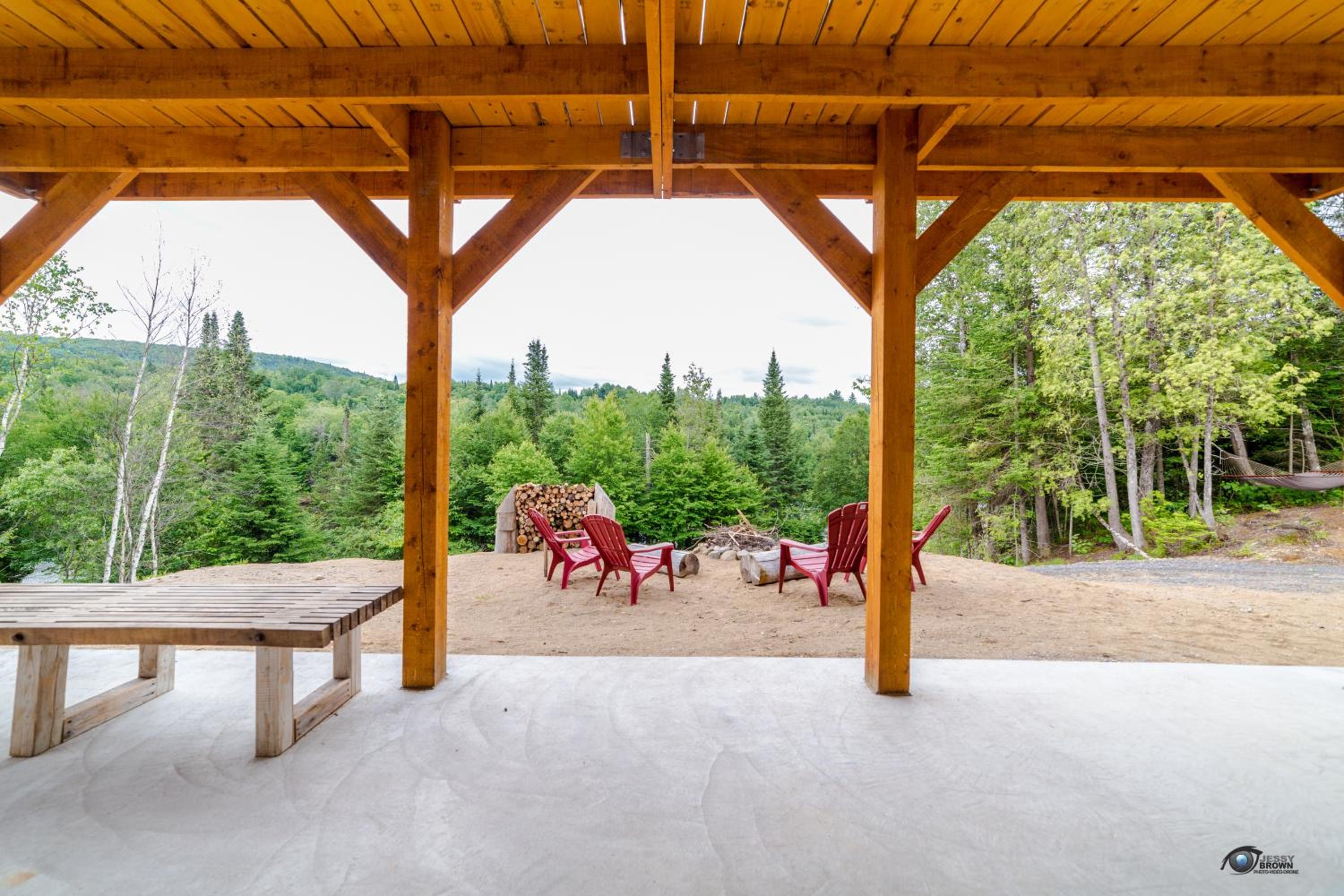 Chalet bois rond aux paysages uniques avec Spa !