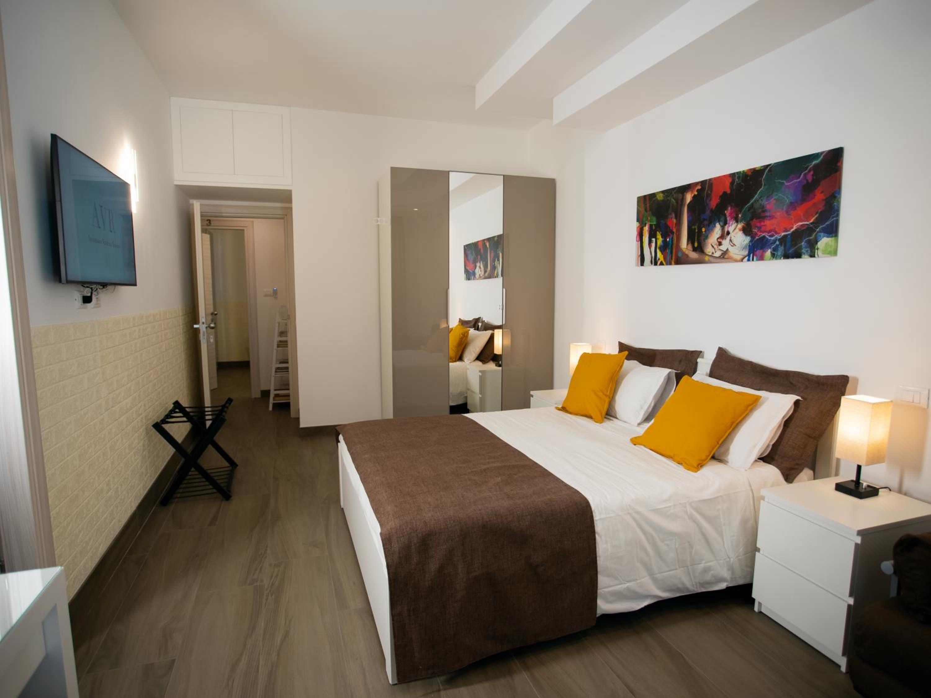 Anastasio Vatican Rooms G H