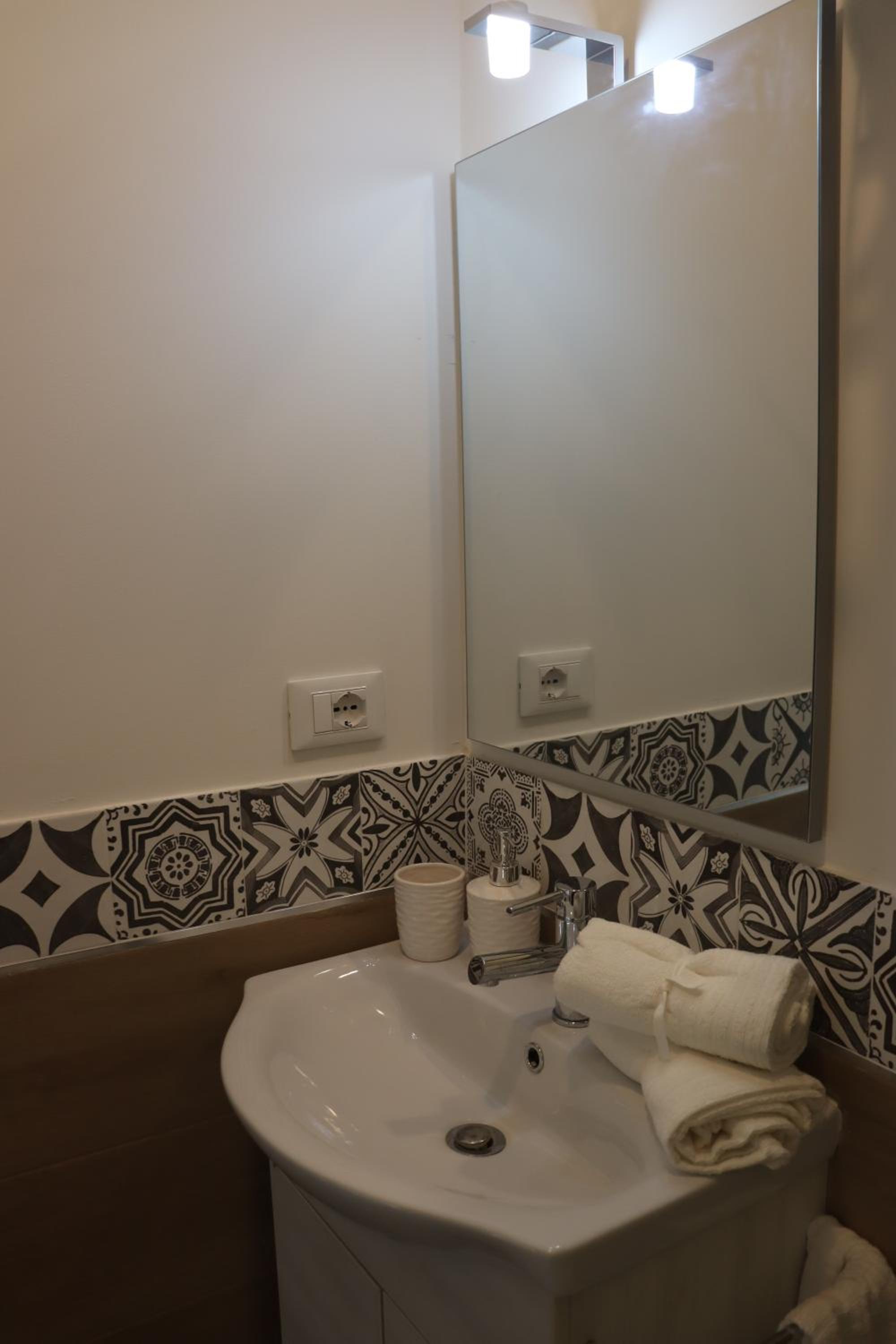 U cuttigghiu en Catania — bathroom