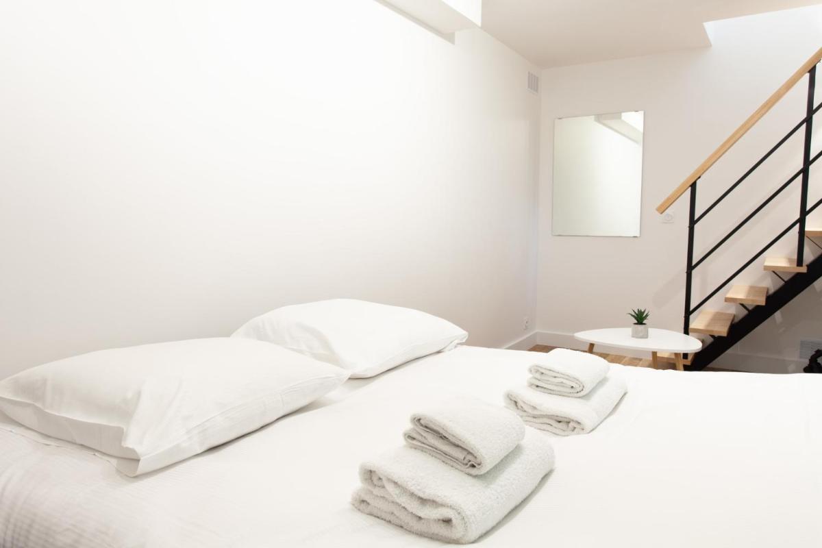 Luminous Appt And Design Close To The Sacred Heart