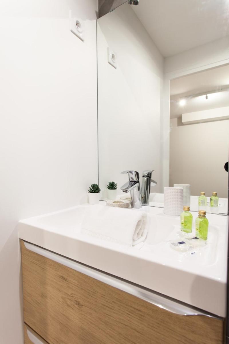 Luminous Appt And Design Close To The Sacred Heart
